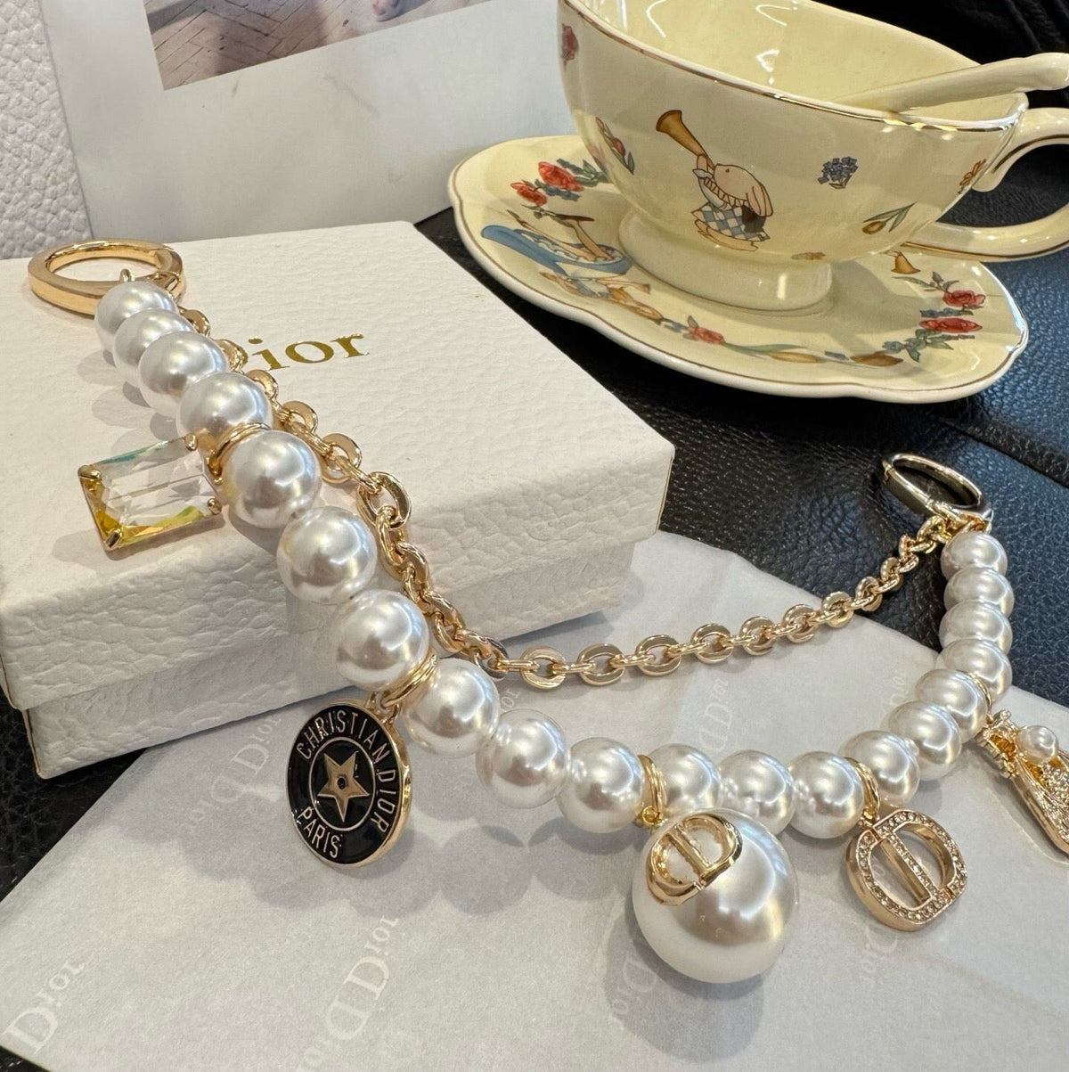 Dior Pearl Chain Charm 537029