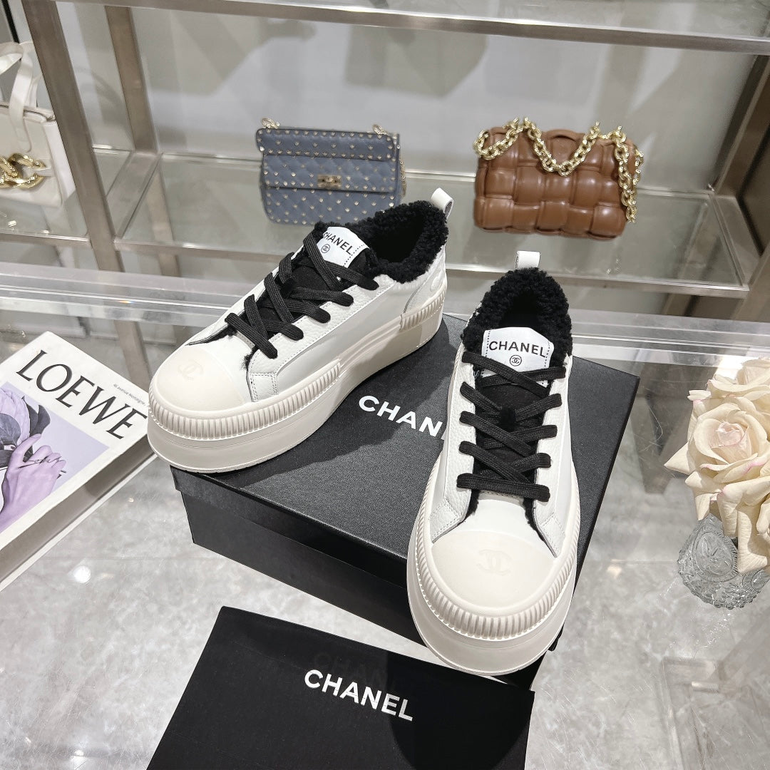 CC Sneaker White Cowhide Black Wool Lining