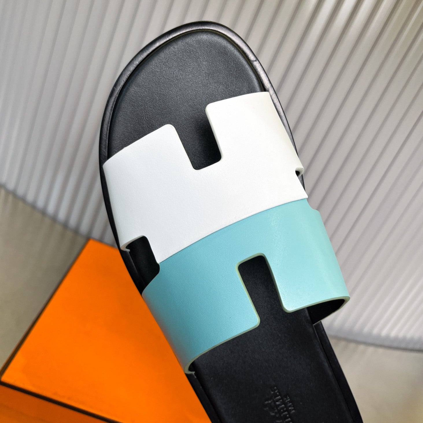 HM Men's Izmir Slide White Mix Blue Cowhide 588512