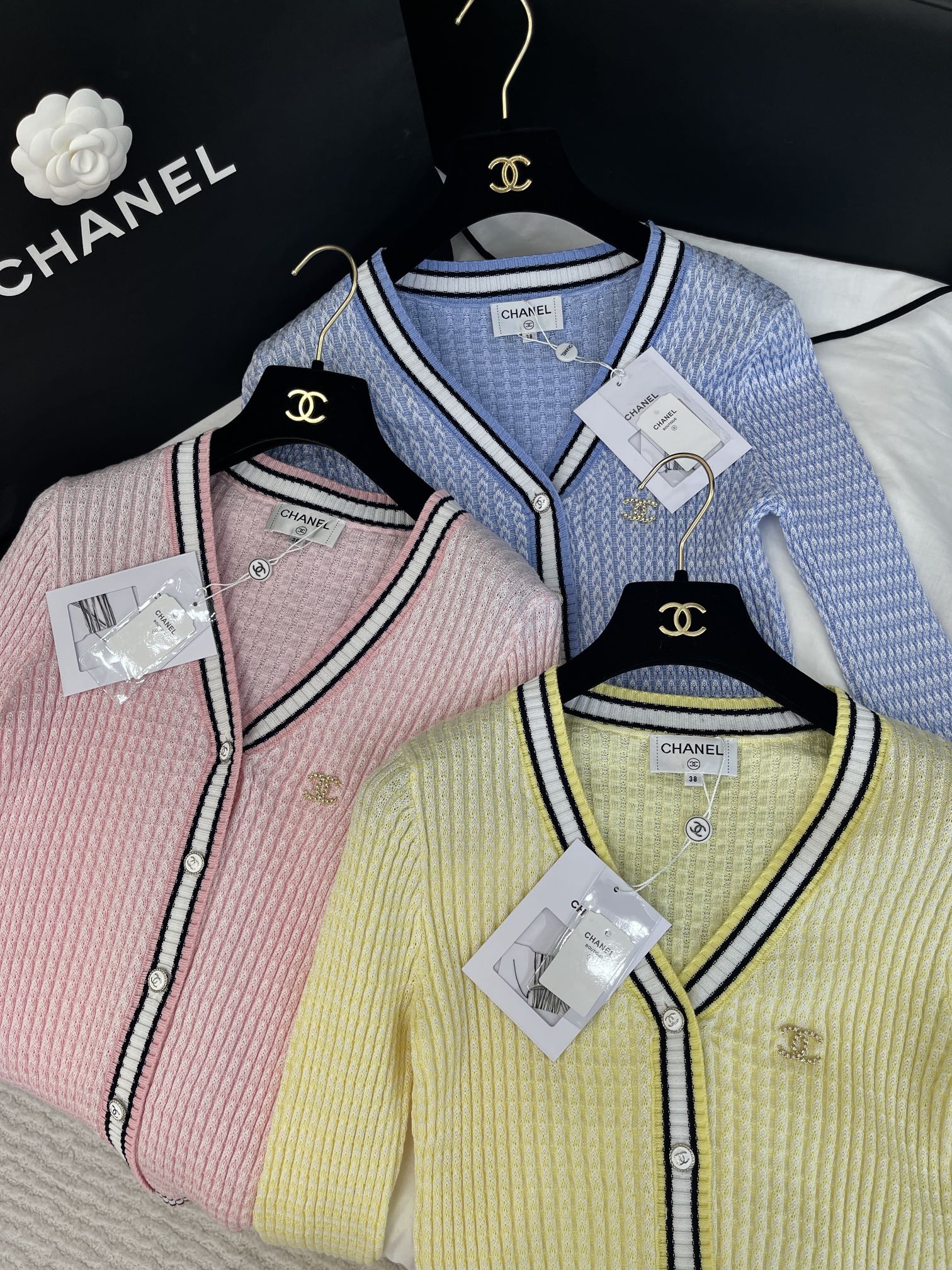 CC 25 V-neck Cardigan Wool Tencel Nylon