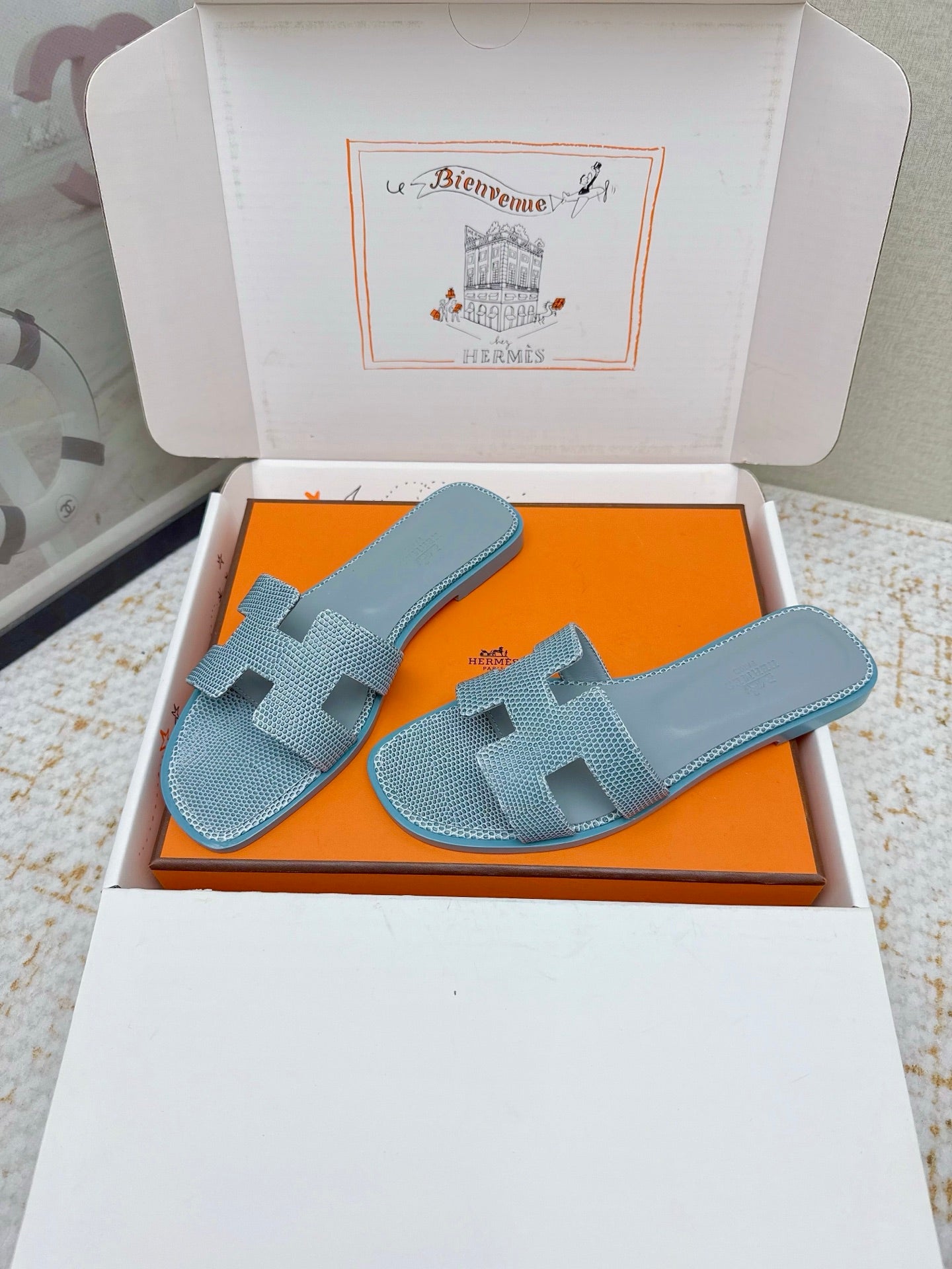 HM 26ss Oran Sandals Blue Cowhide 625042