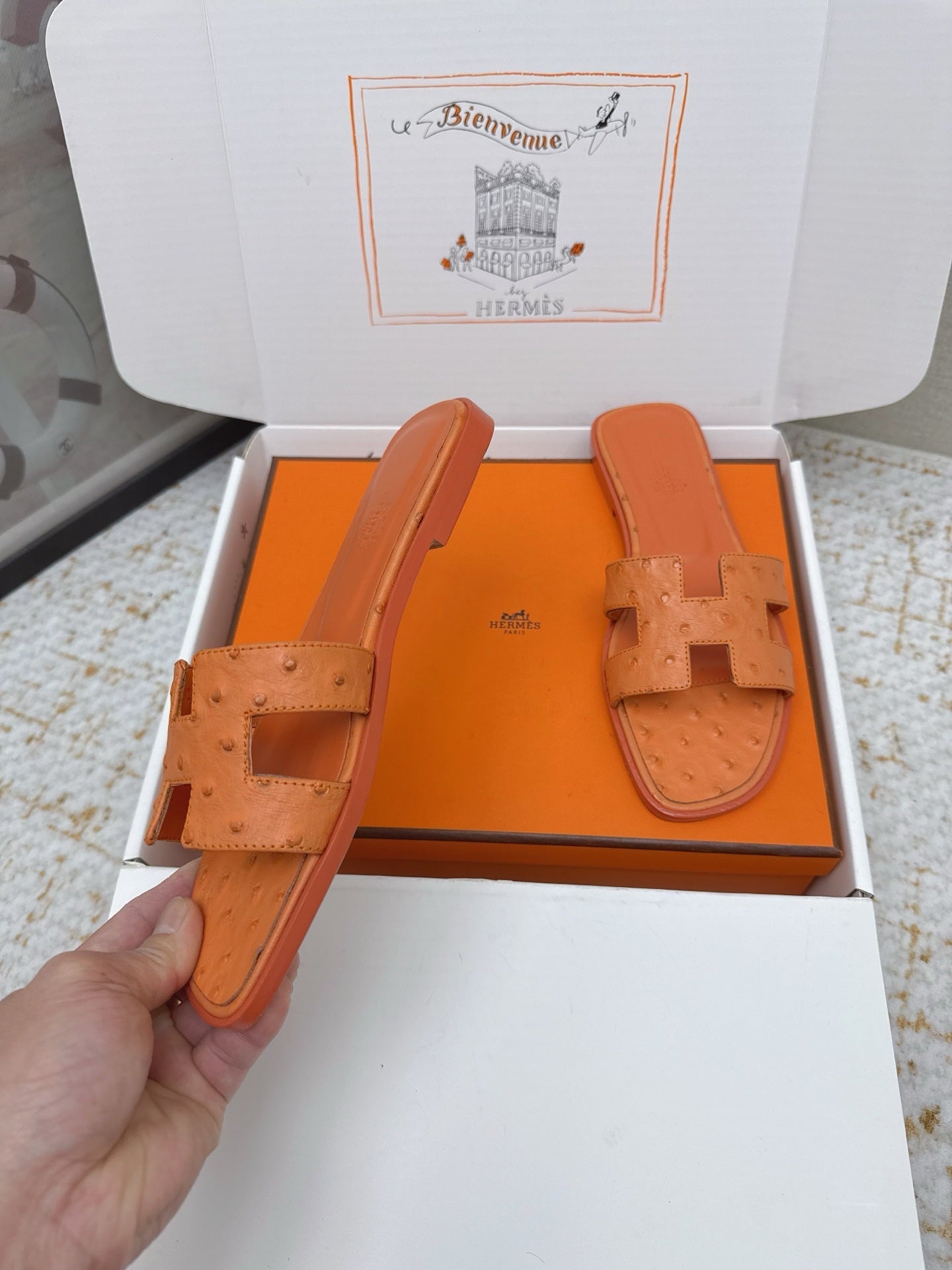 HM 26ss Oran Sandals Orange Ostrich Leather 625093