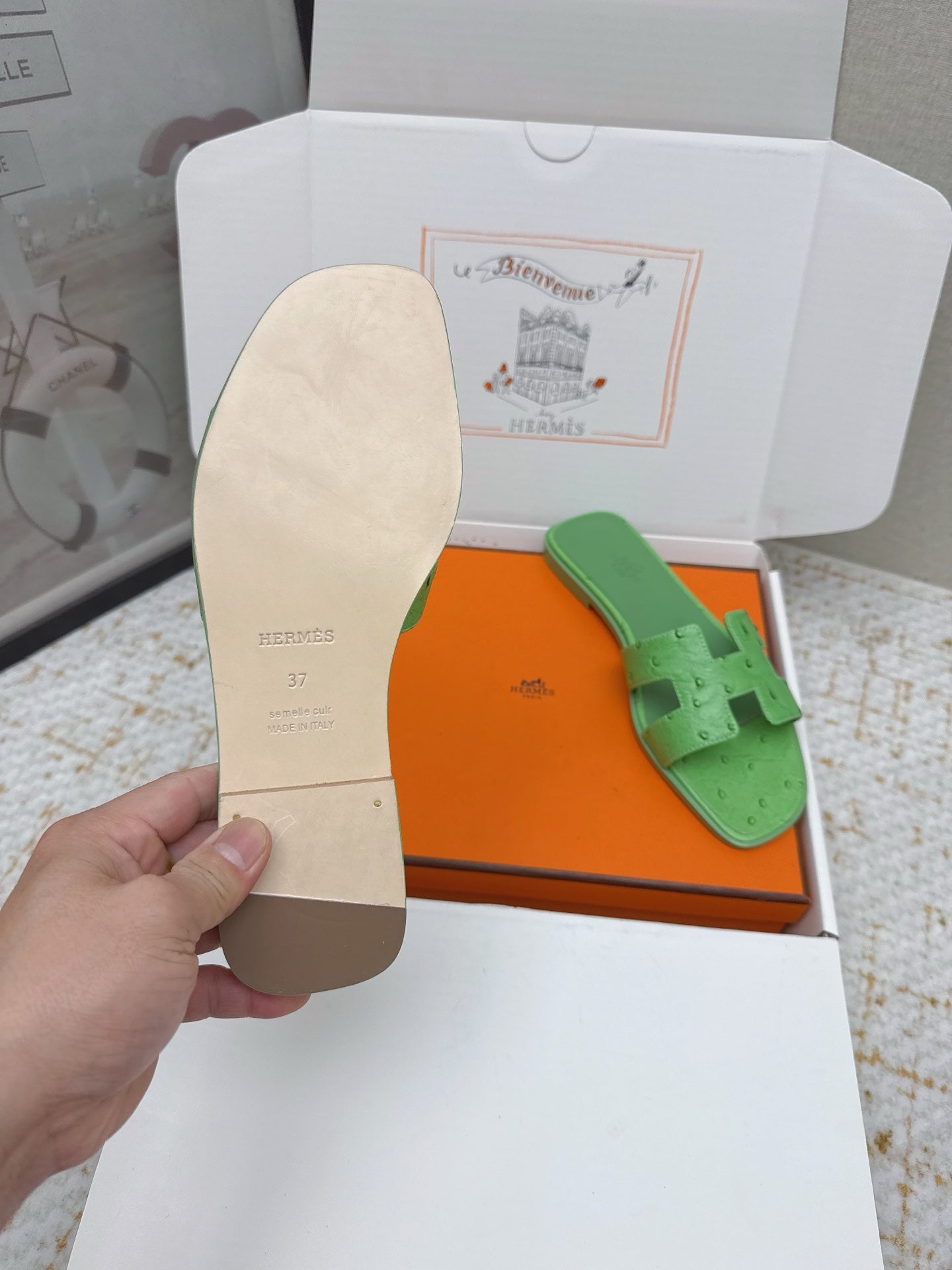 HM 26ss Oran Sandals Green Ostrich Leather 625110