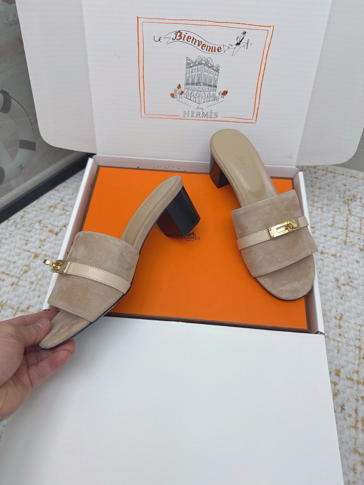 HM 26ss Oasis Sandals 50 Beige Suede Cowhide 625148