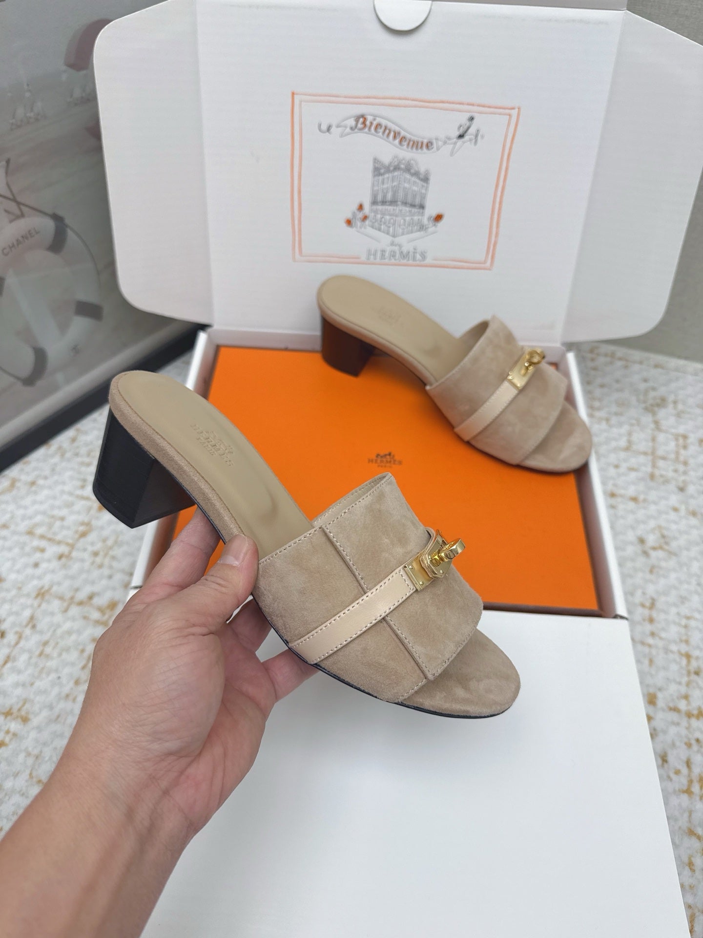 HM 26ss Oasis Sandals 50 Beige Suede Cowhide 625148