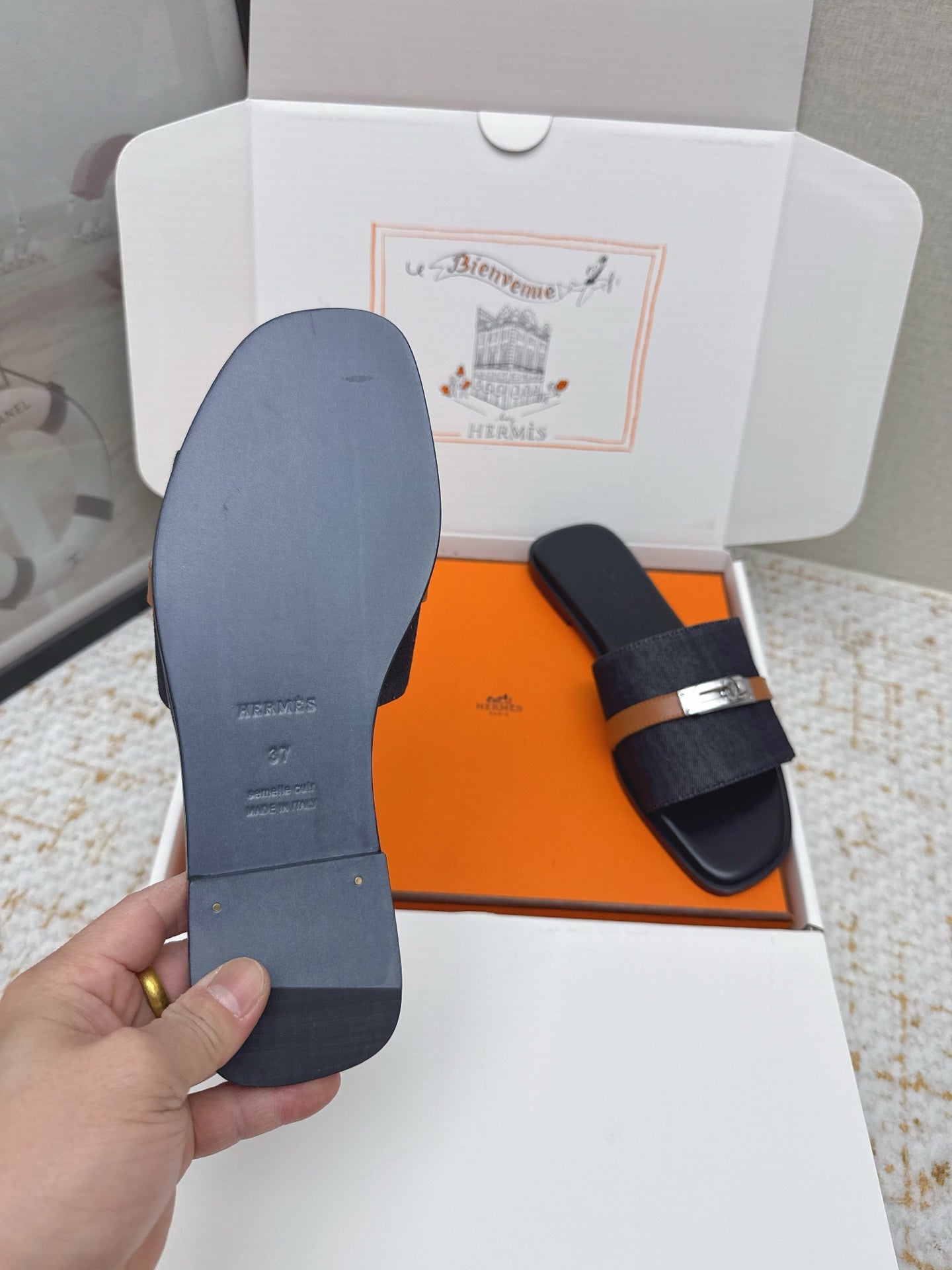 HM 26ss Oasis Sandals Navy Blue Black Denim Cowhide 625152