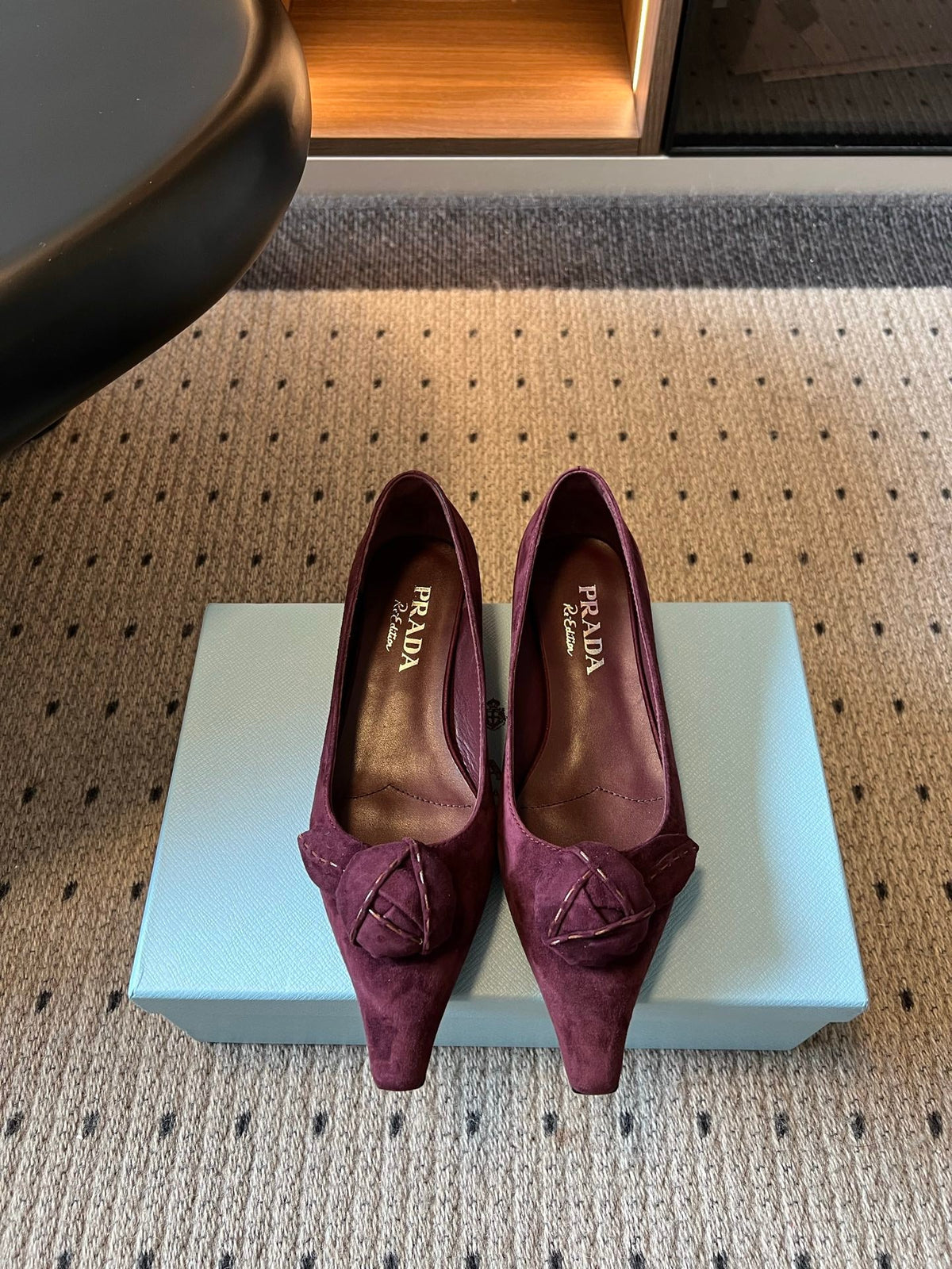 Prada 2026 Bow Pointed Toe Pumps Suede 151280