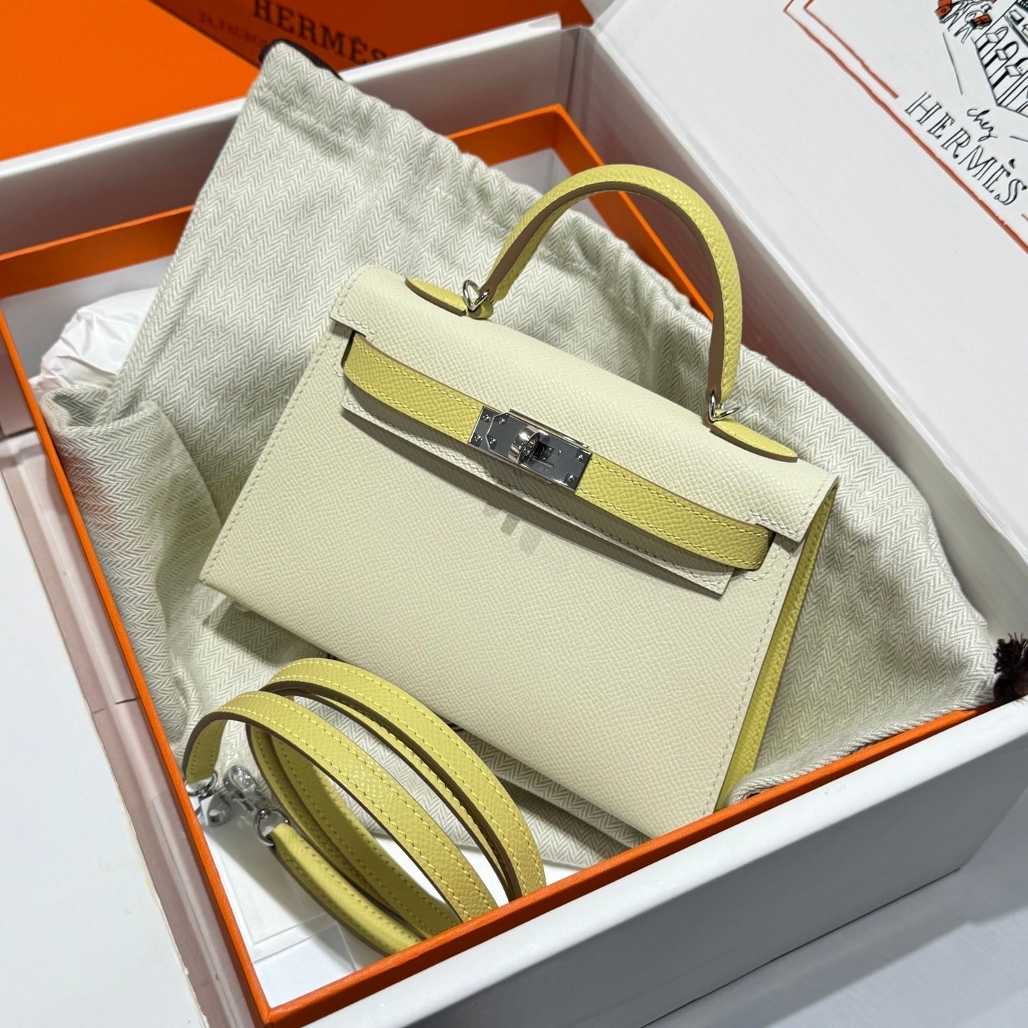 HM Mini Kelly 19 Milkshake White Epsom 243206