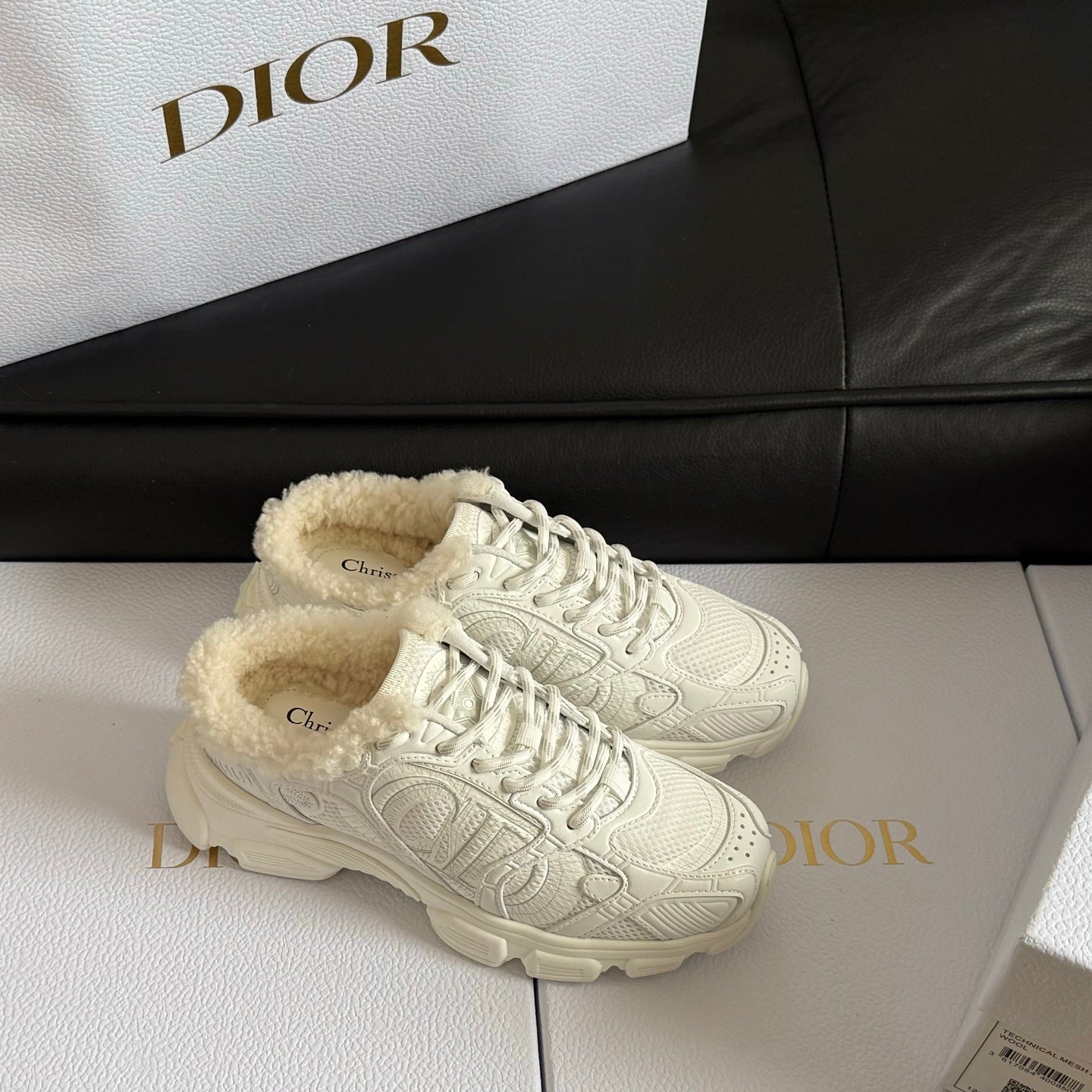 Dior 25 Chrono Sneakers White Mesh Calfskin 531395