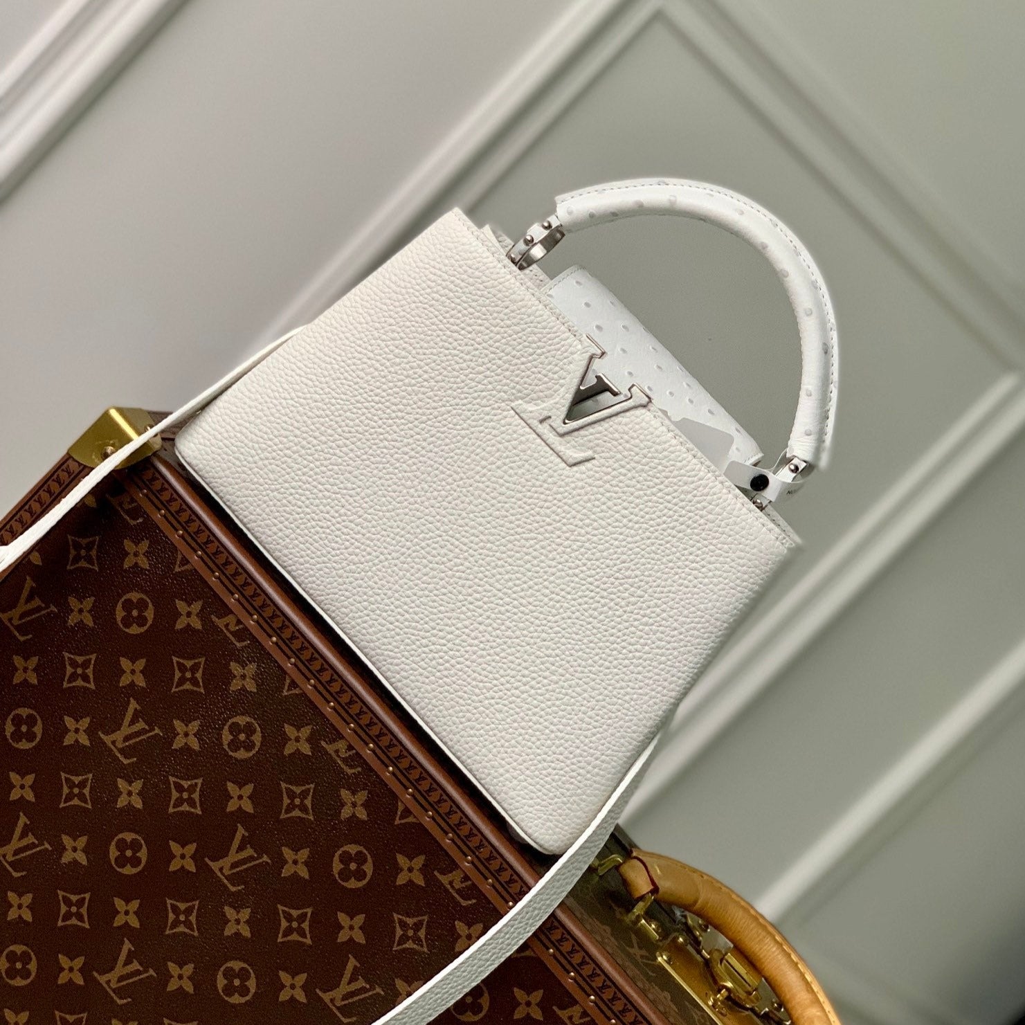 CAPUCINES BB 27 WHITE TAURILLON TURQUOISE SILVER HARDWARE