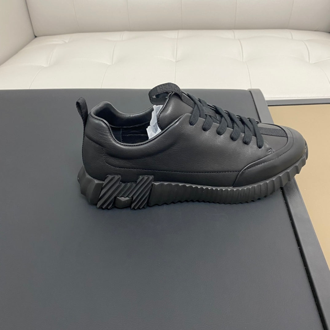 HM Men's Sneaker Black Calfskin 388073