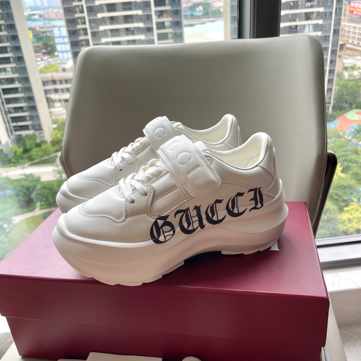 GG 26 Platform Sneaker White Black Sheepskin 632851