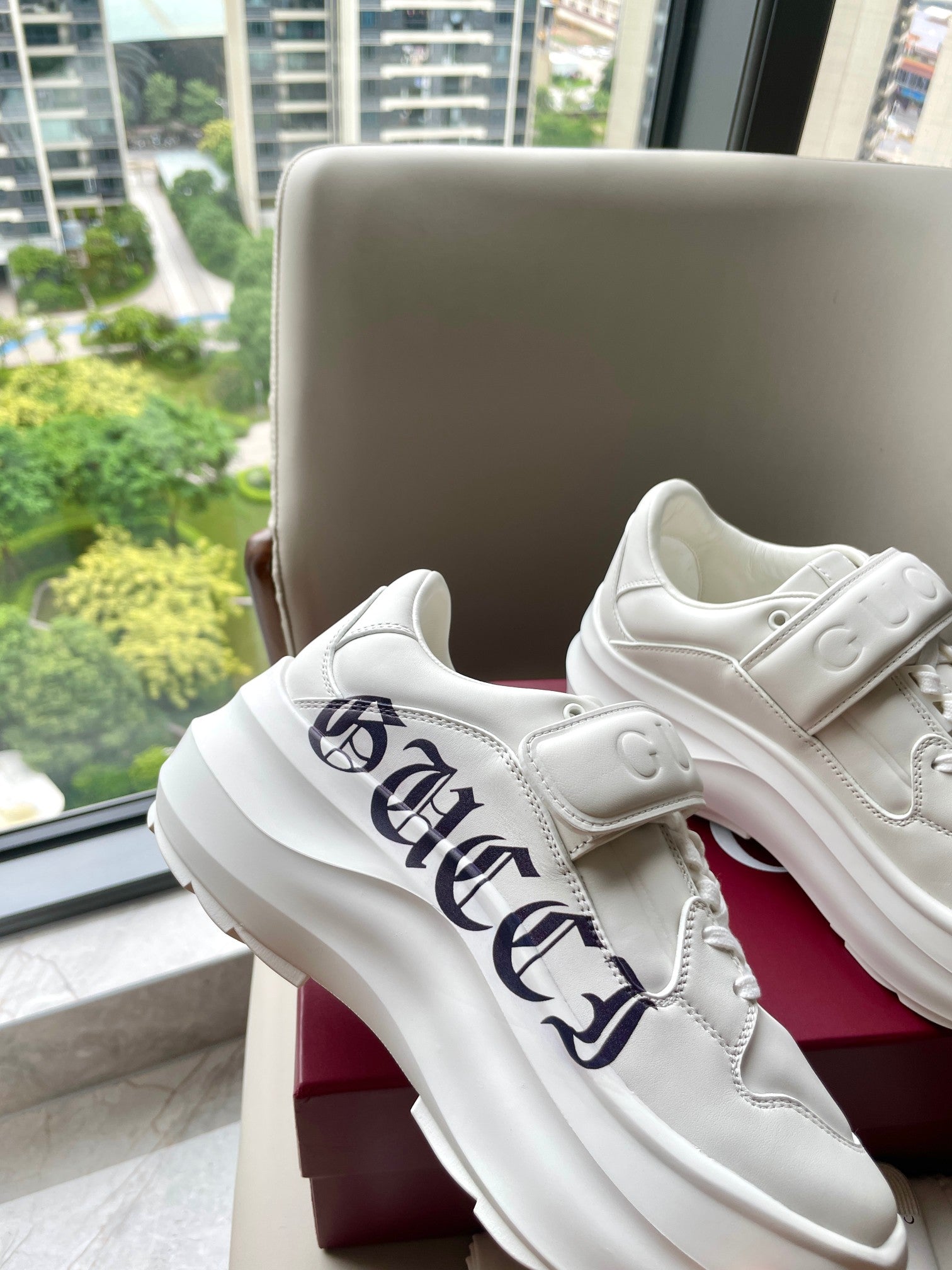 GG 26 Platform Sneaker White Black Sheepskin 632851