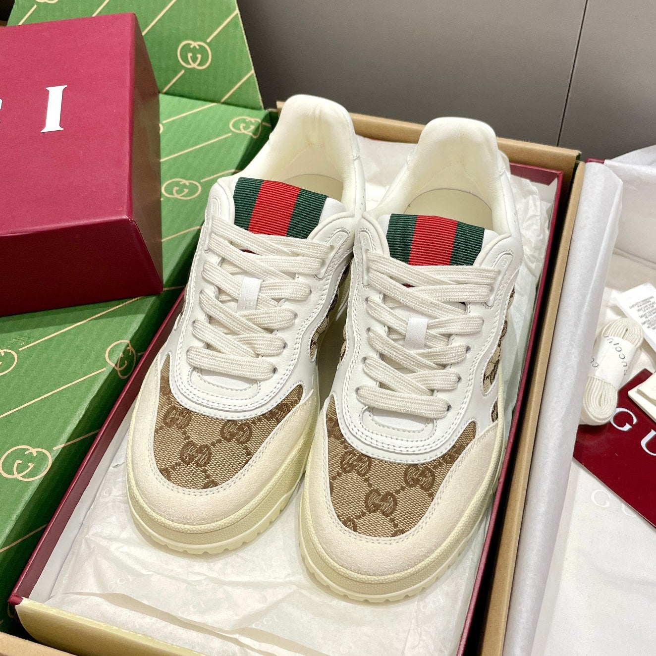 GG 26 Sneaker White Beige Canvas Suede 632875