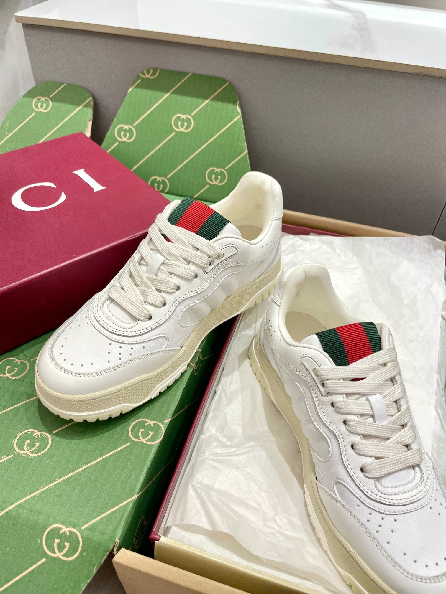 GG 26 Sneaker White Cowhide 632874