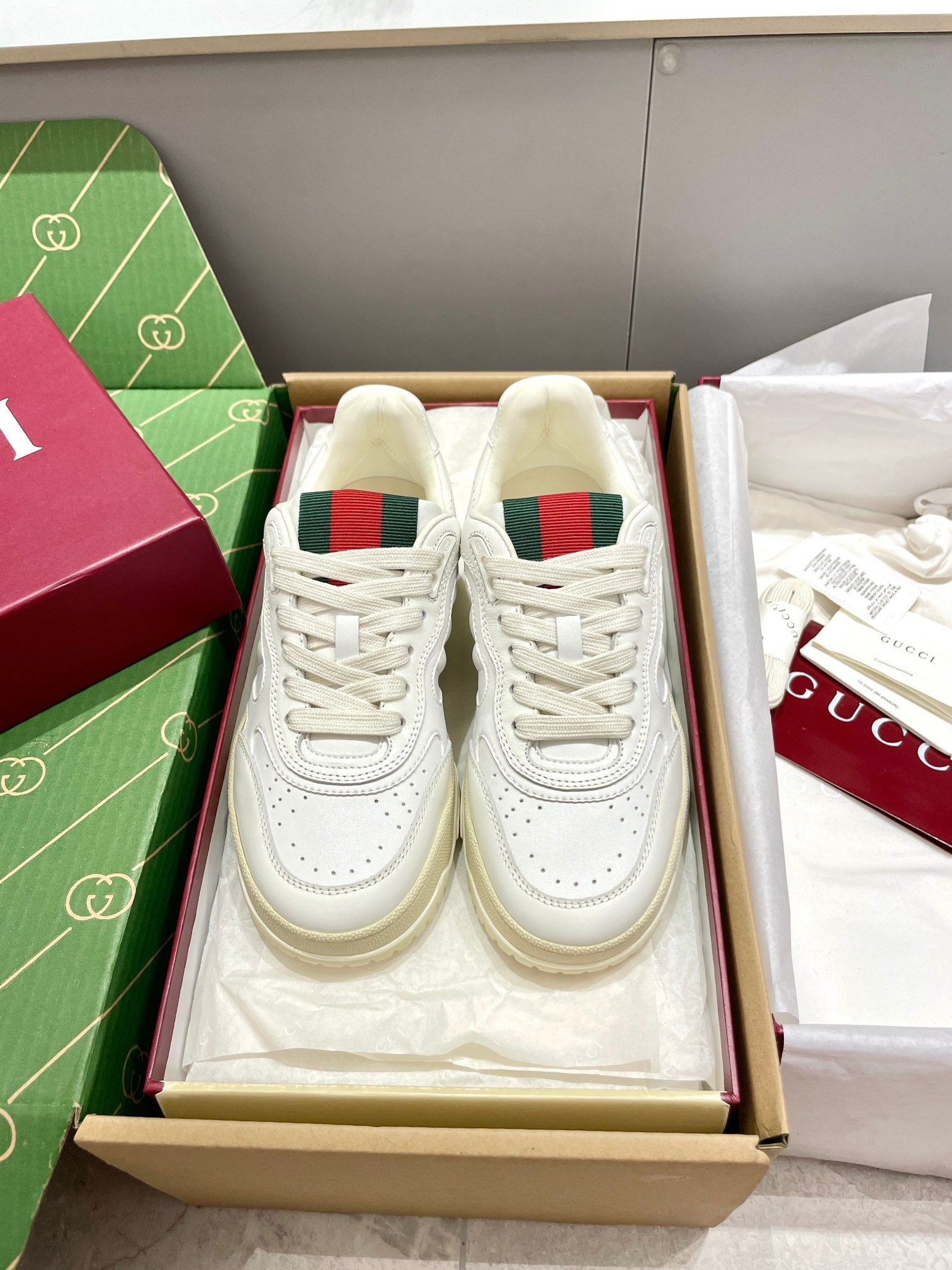 GG 26 Sneaker White Cowhide 632874