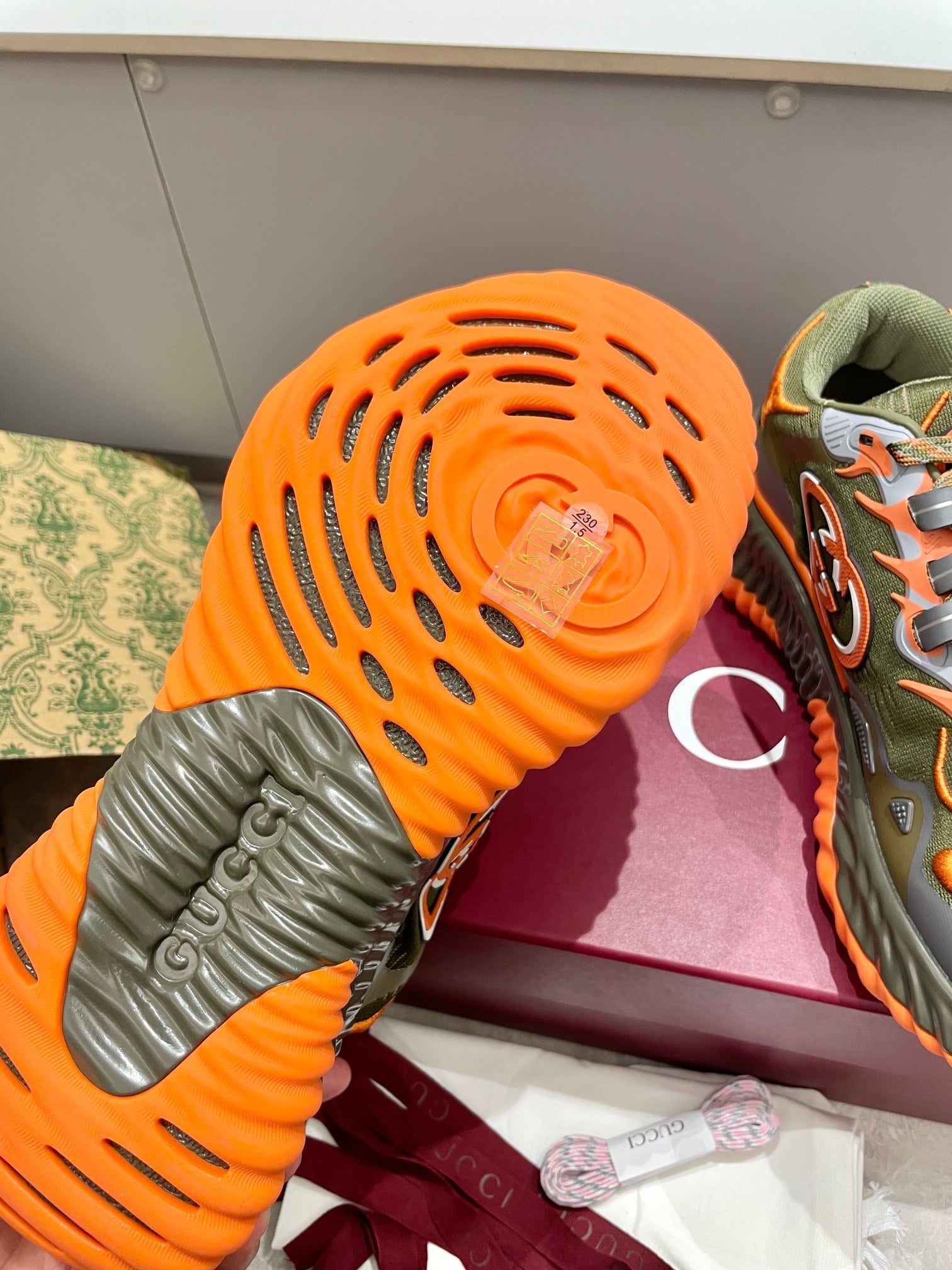 GG 26 Casual Sneakers Olive Green Orange Mesh Fabric 632855