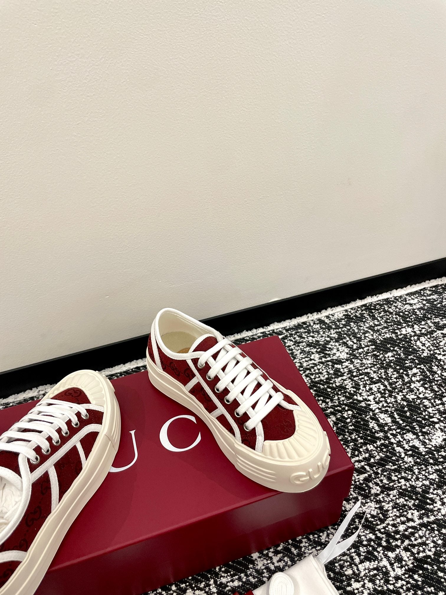GG 26 Sneaker White Dark Red Canvas Leather 632822