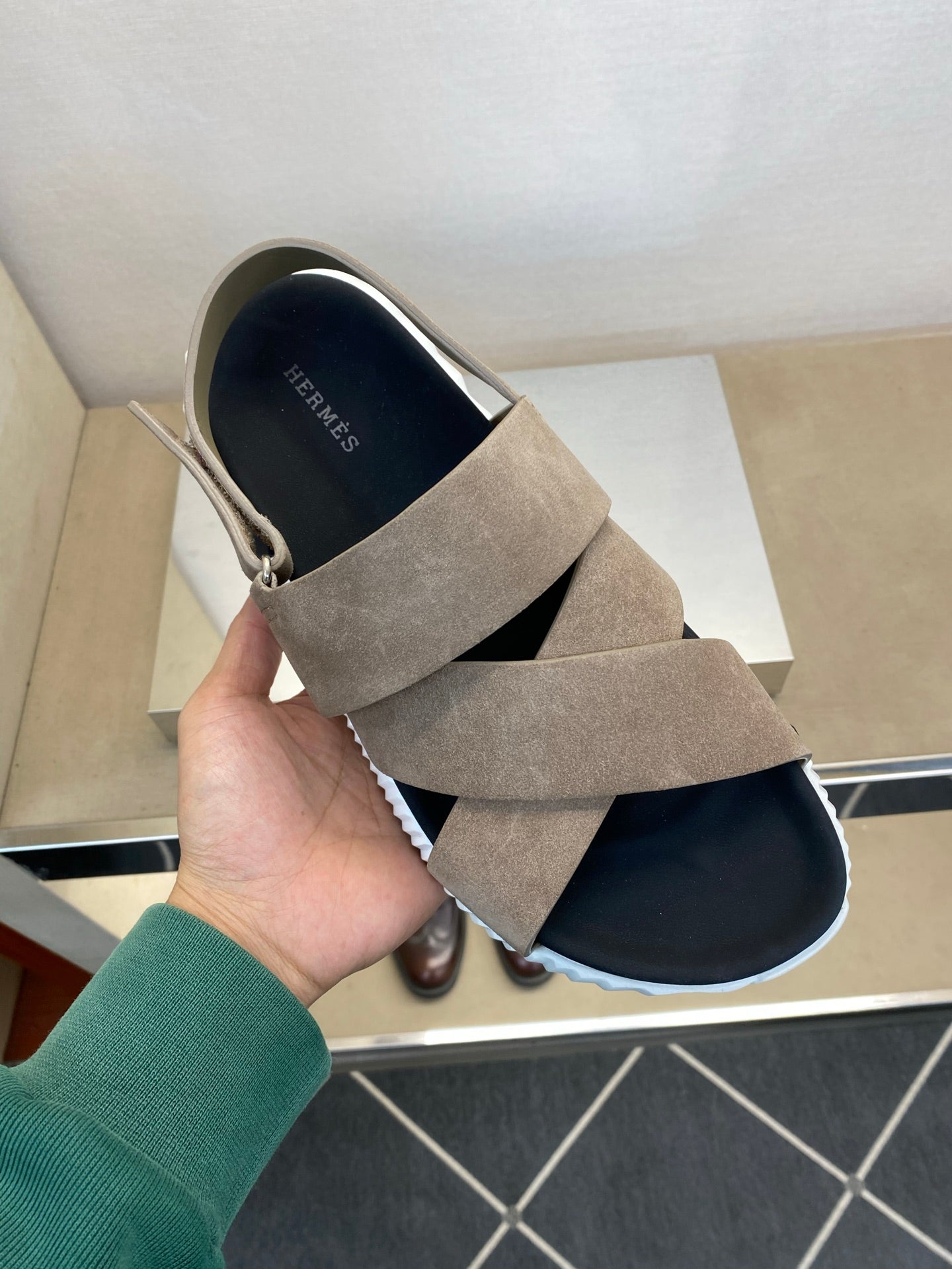 HM Men's Electric Sandals Beige Suede 602593