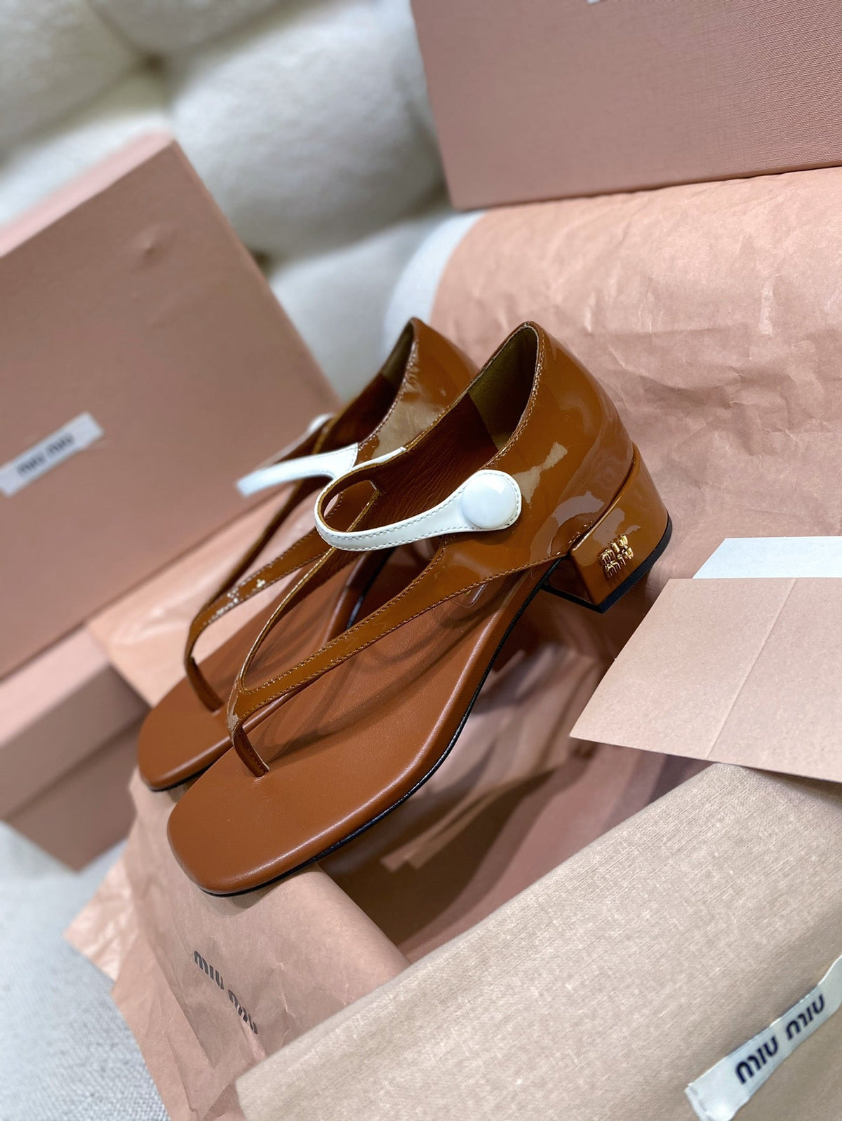 Miu Miu 2026 Thong Sandals 40mm Patent Leather 155474
