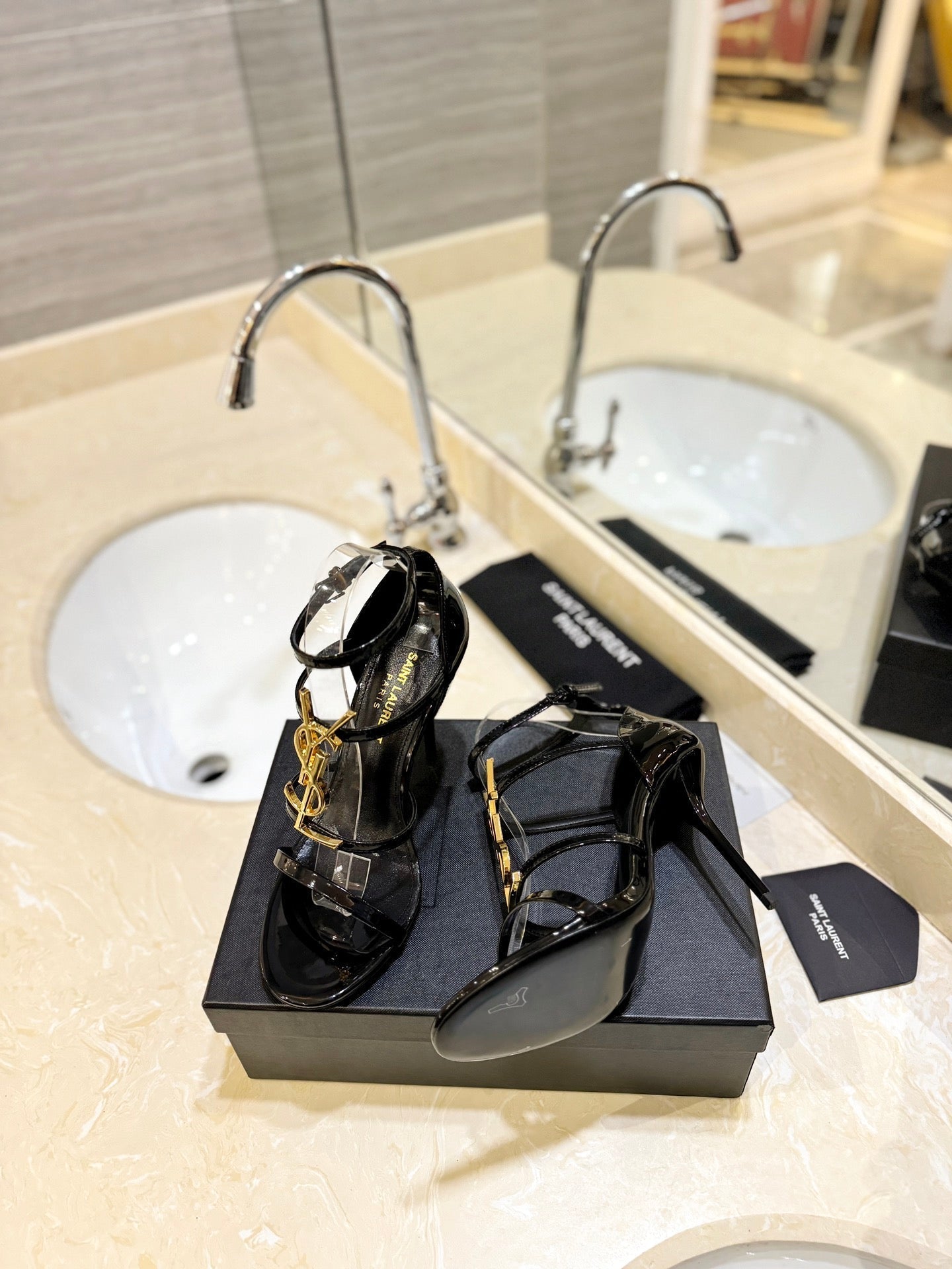 SL CASSANDRA HEELED SANDALS BLACK-GOLD CALFSKIN