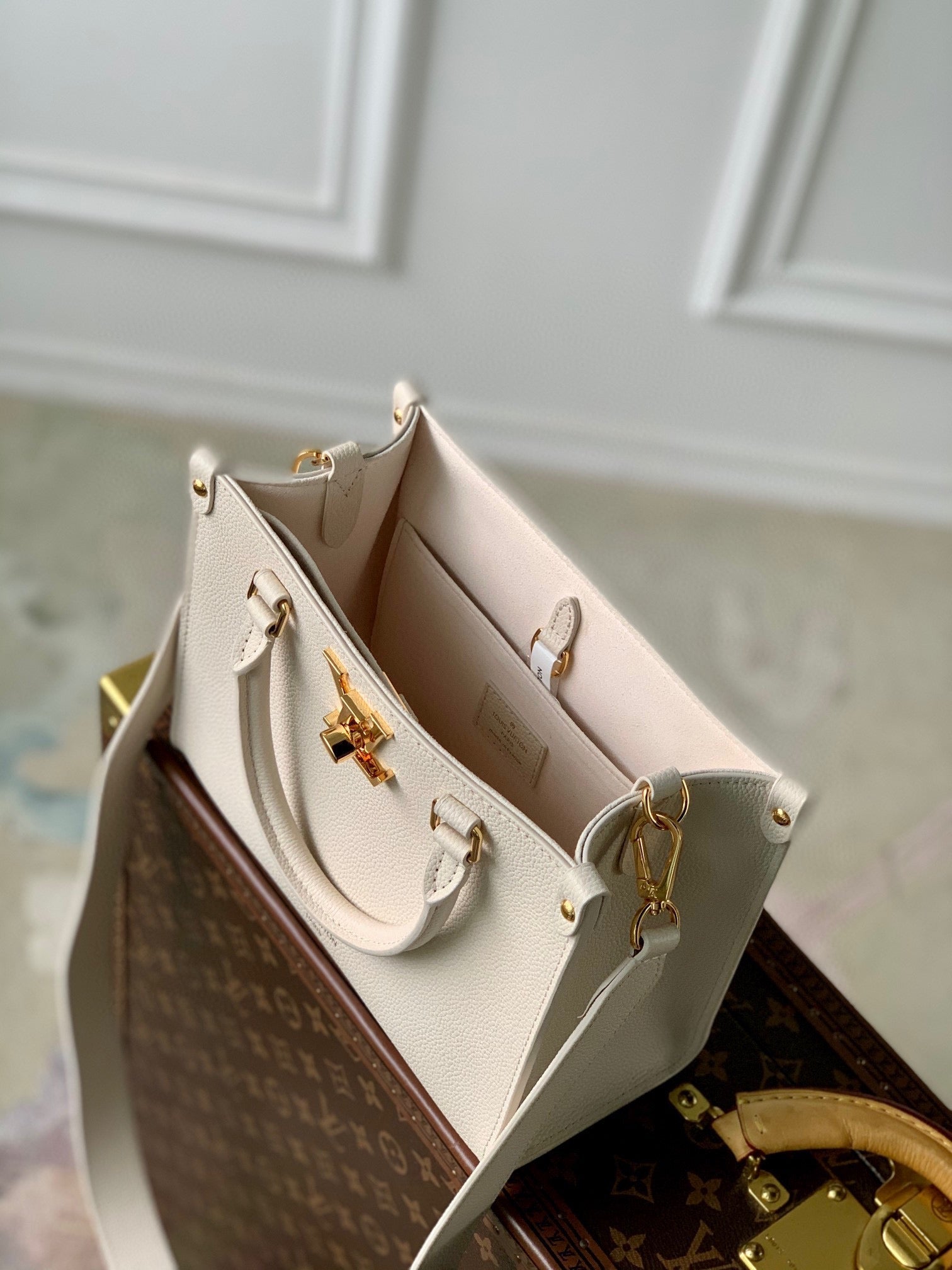 LV Lock&Go Bag White Gold Cowhide 240848