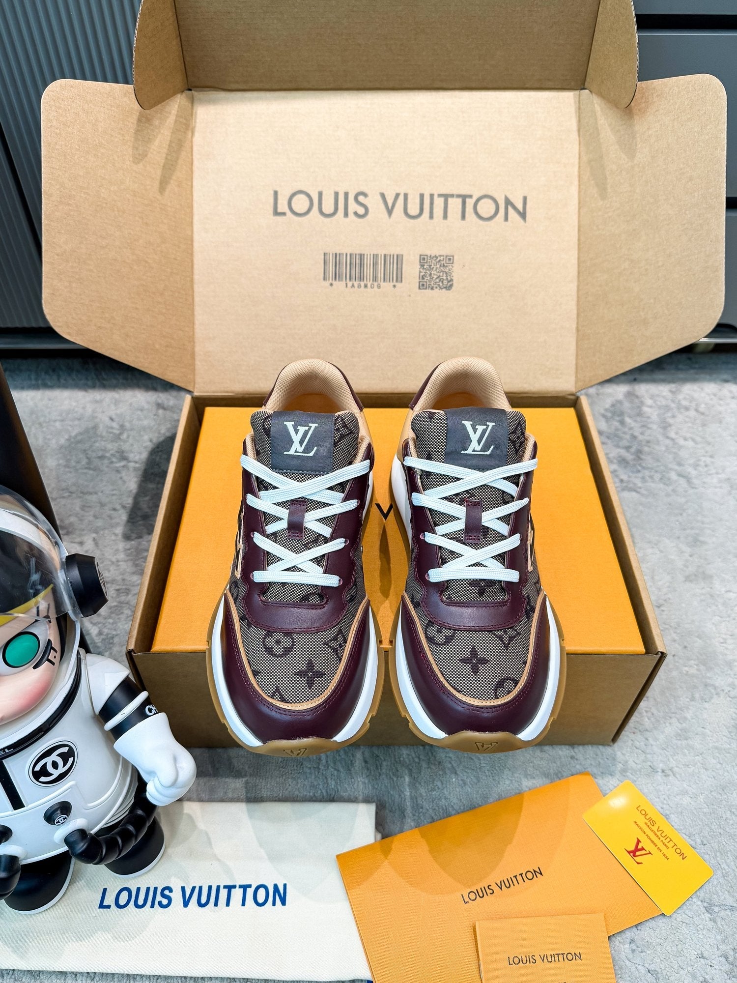 LV 26ss Platform Sneaker Burgundy Beige Black Cowhide 625422