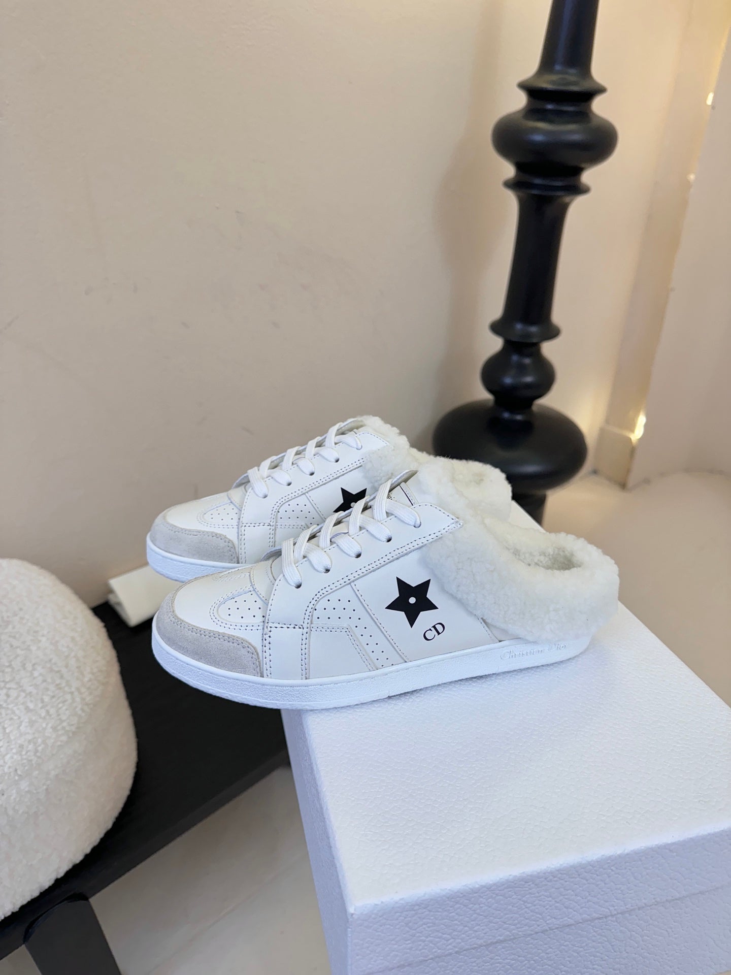 Dior 25 Star Sneaker White Black Suede Cowhide 530613