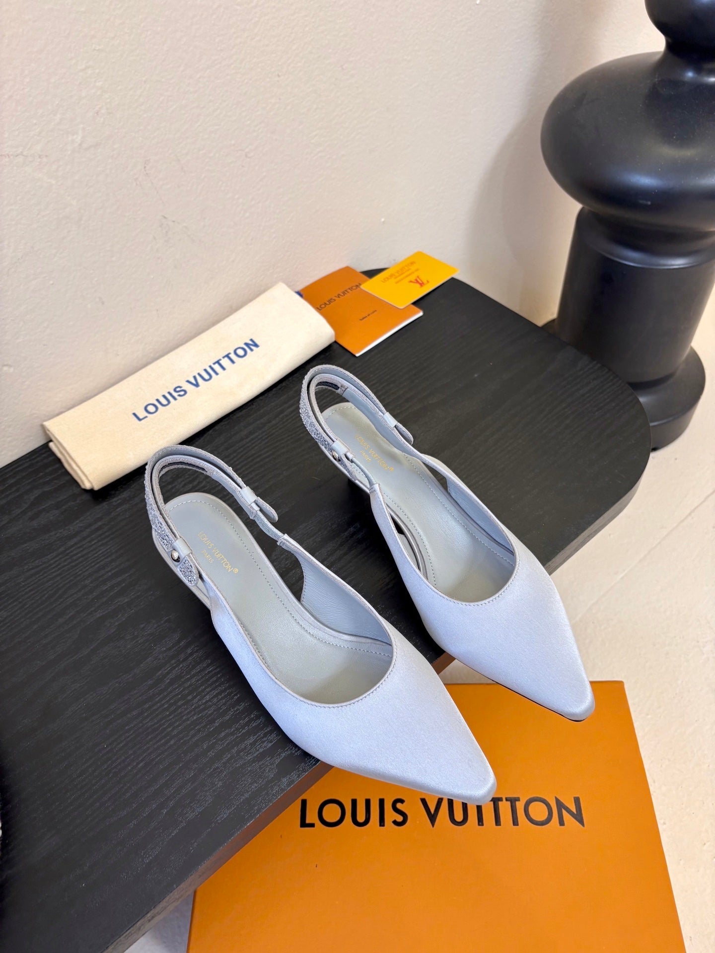 LV 26ss Legacy Slingback 60 Light Gray Silk 627246