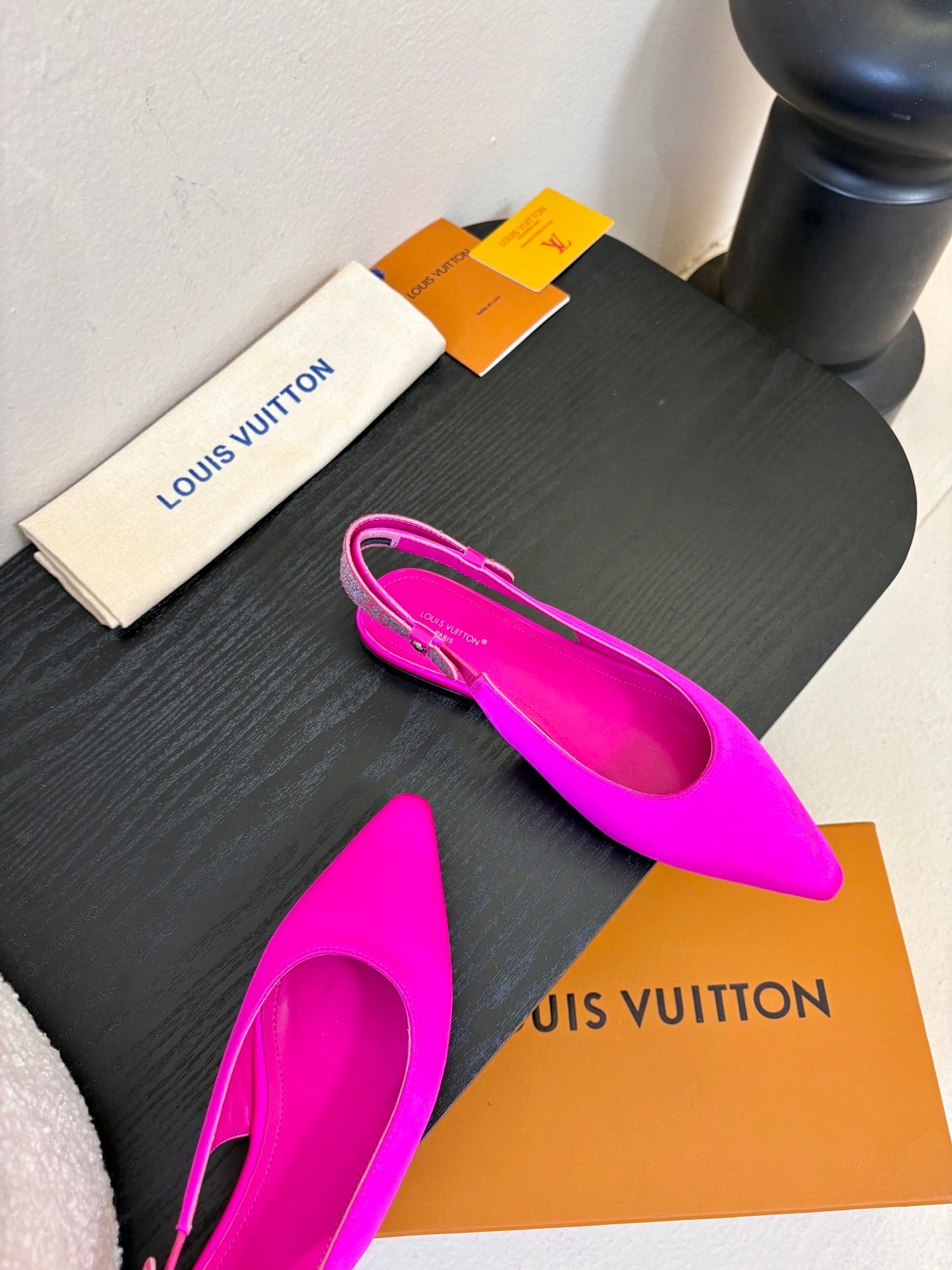 LV 26ss Legacy Slingback Flat Hot Pink Silk 627250