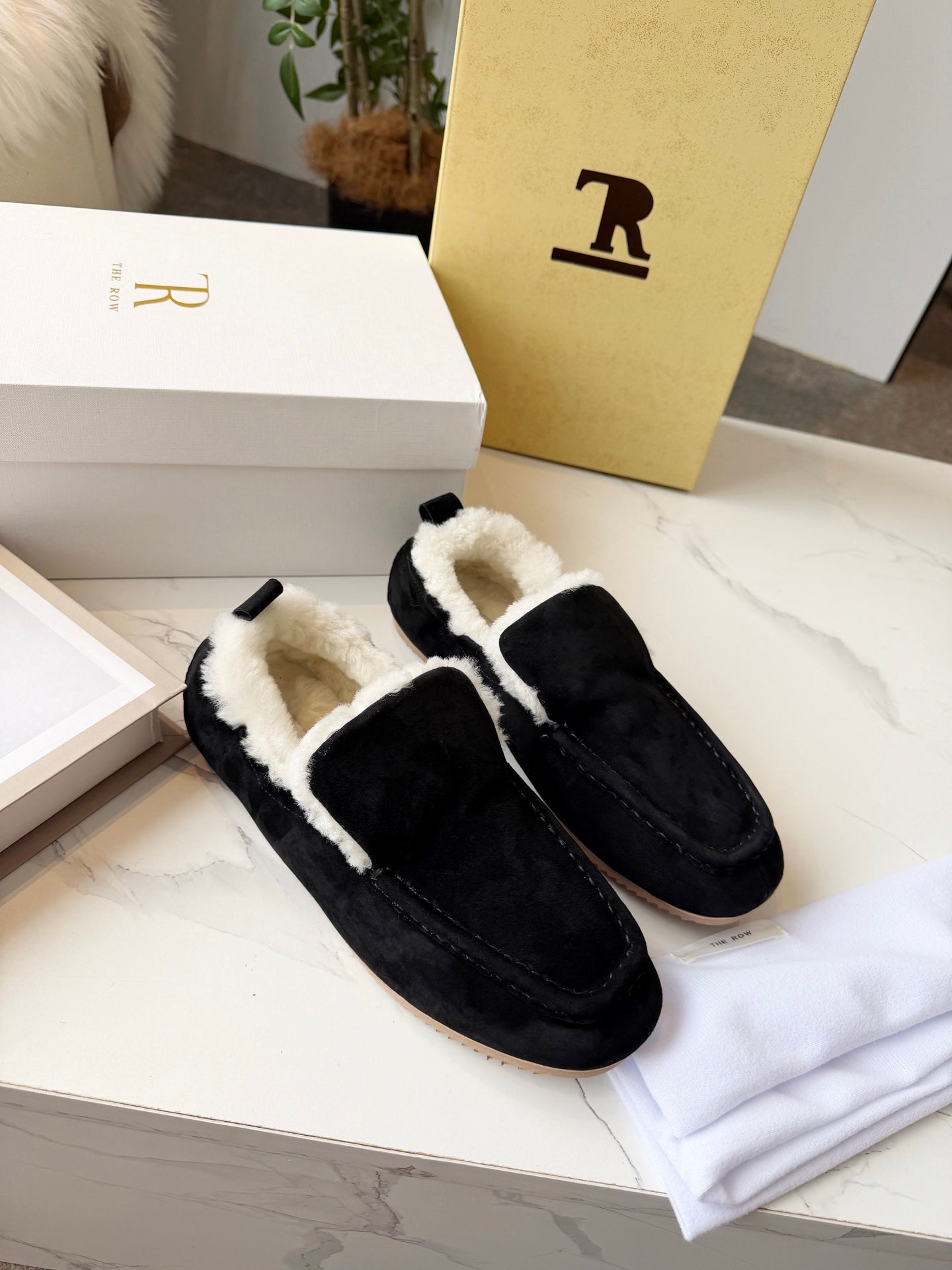 The Row 2025 Loafer Black Suede Wool 576845