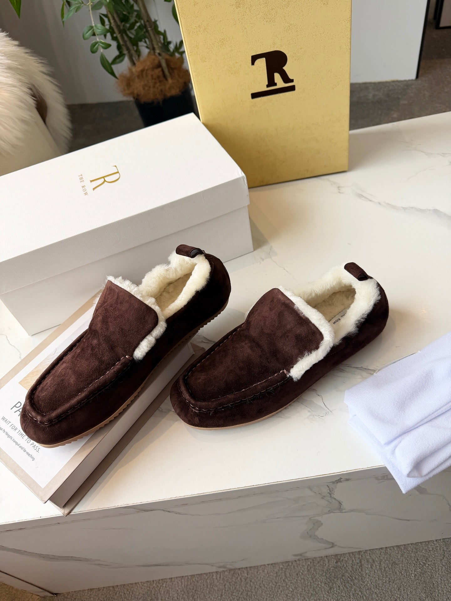 The Row 2025 Loafer Dark Brown Suede Wool 576846