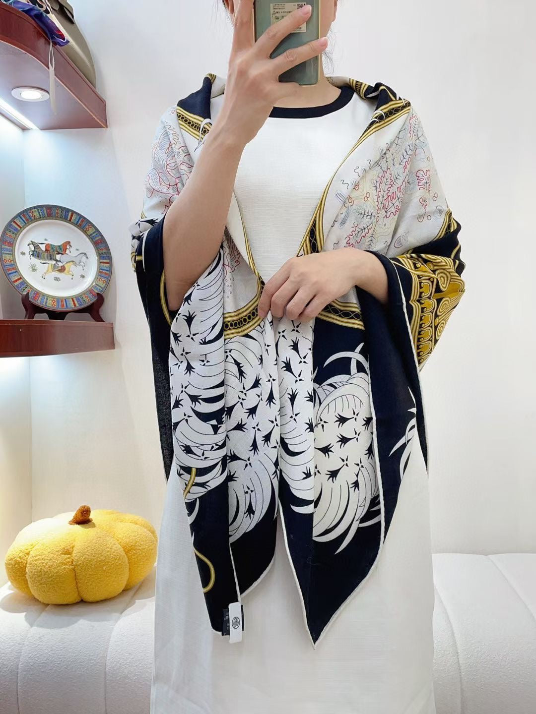 Legende Brodee Scarf 140 CM In Black Colorful Cashmere And Silk 235416