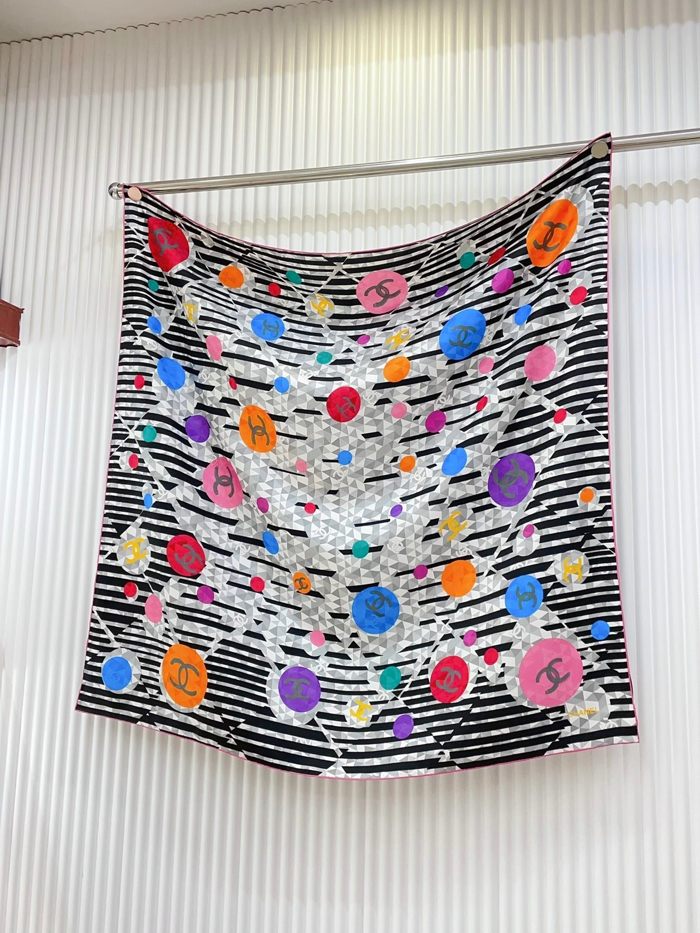 CC Square Scarf 90 CM In Colorful Silk Twill 335849