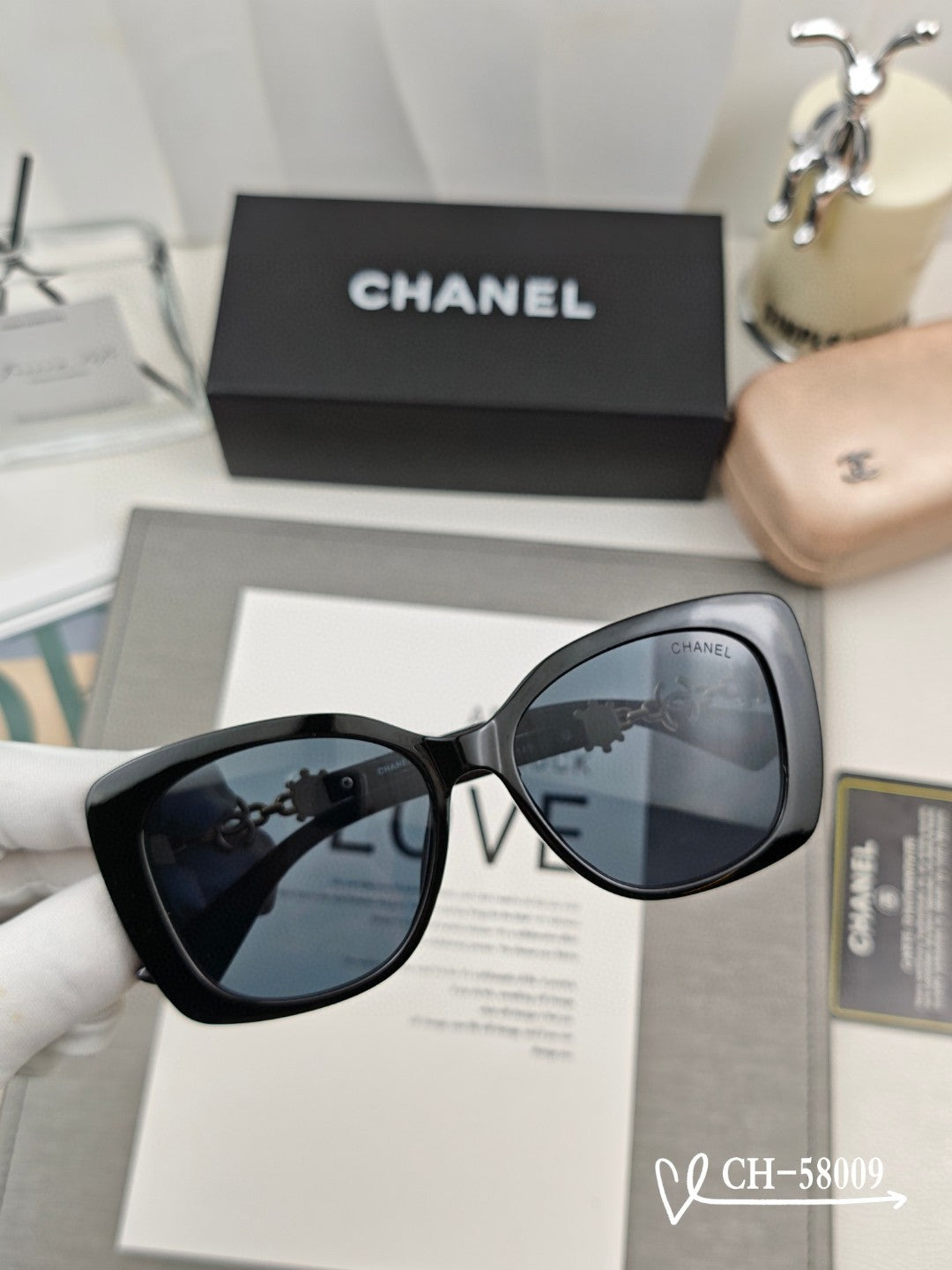 Chanel Sunglasses 558276