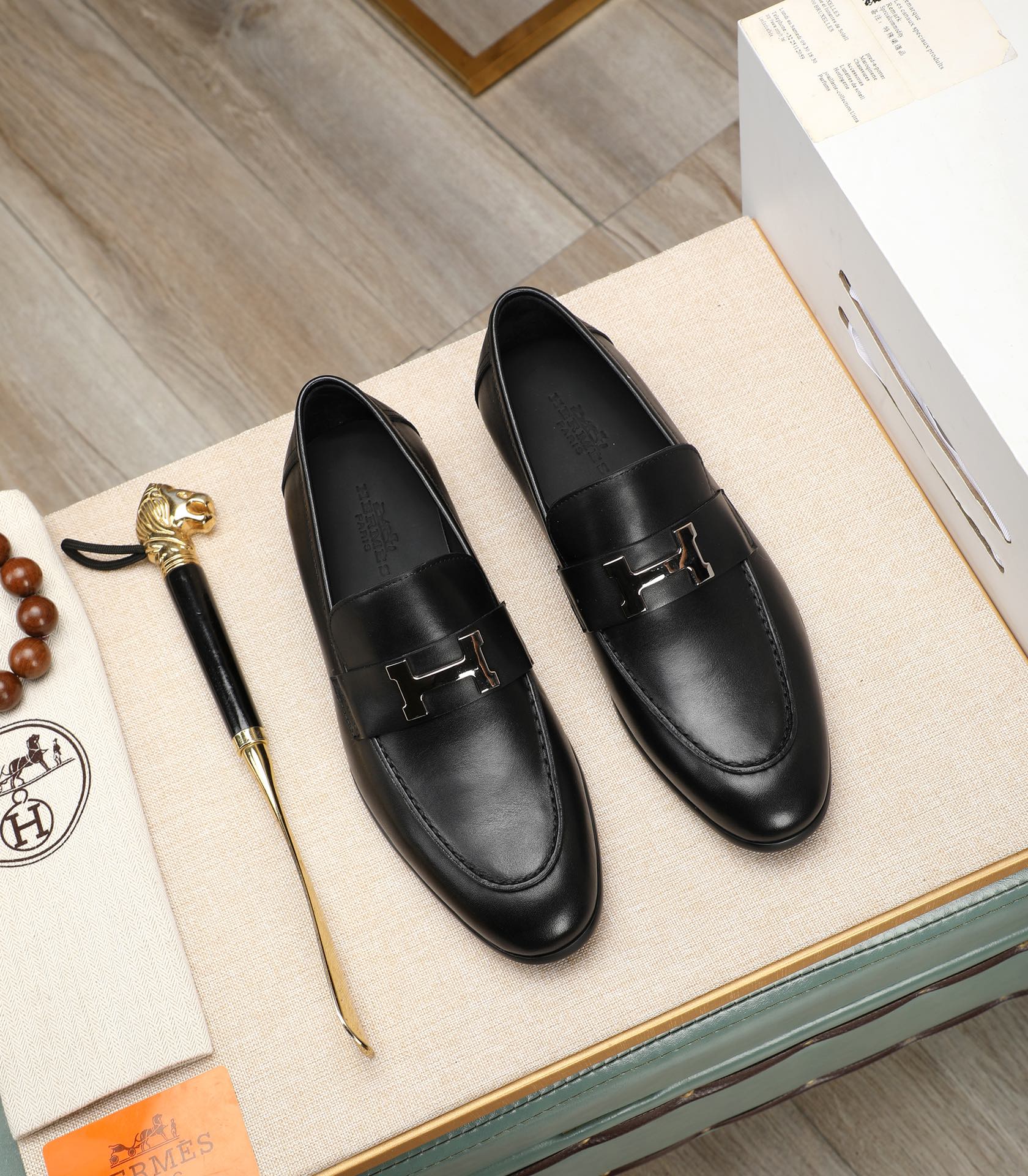 HM Men's Paris Loafer Black Cowhide