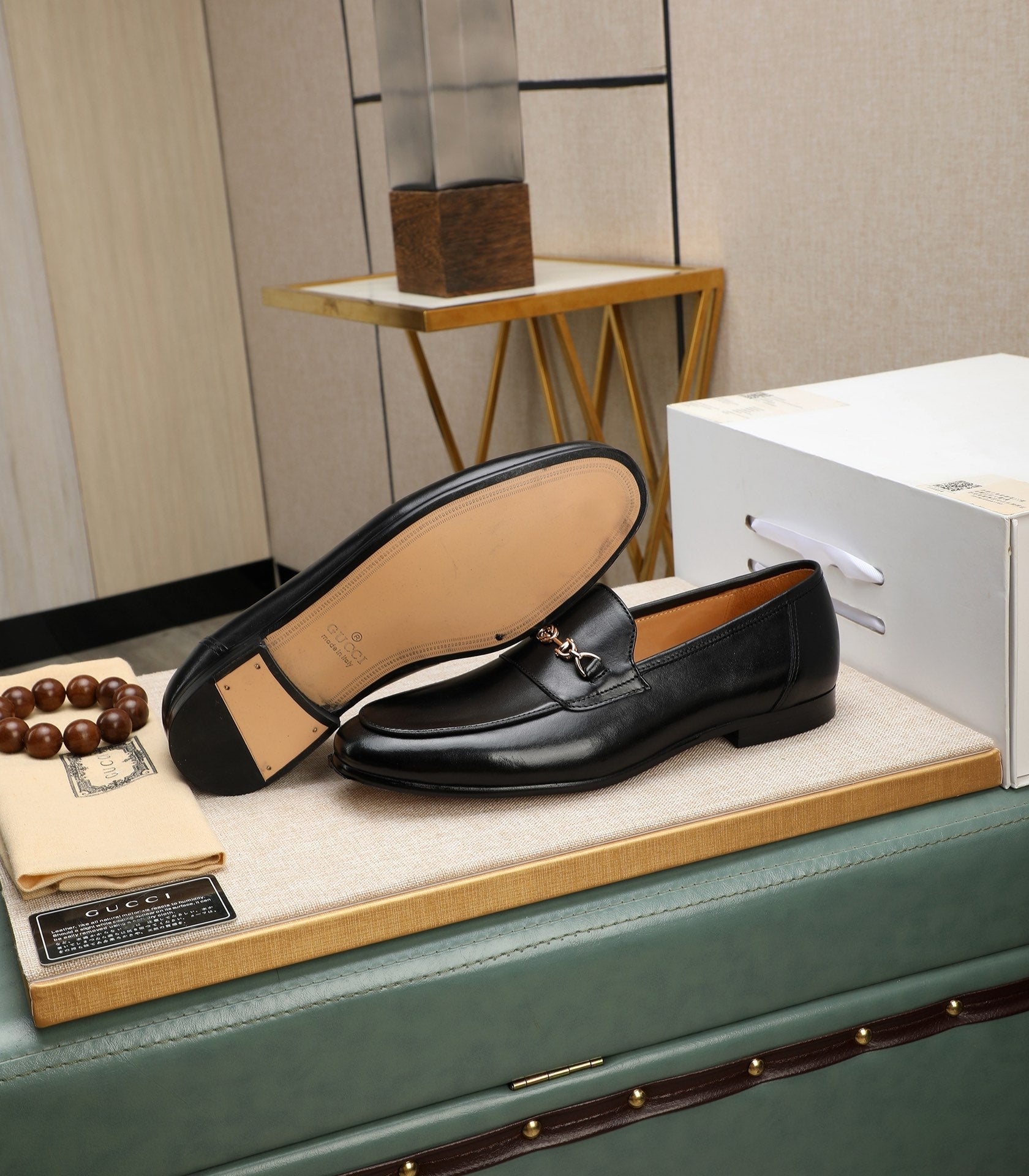 GG Men's Loafer Black Cowhide 526009