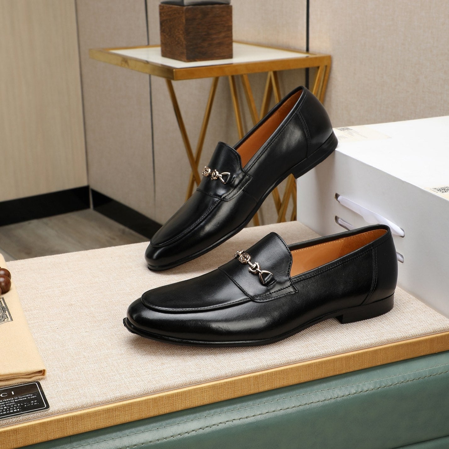 GG Men's Loafer Black Cowhide 526009