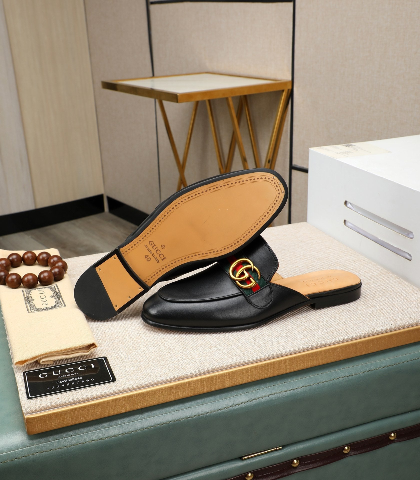 GG Men's Interlocking GG Mule Black Cowhide 111485