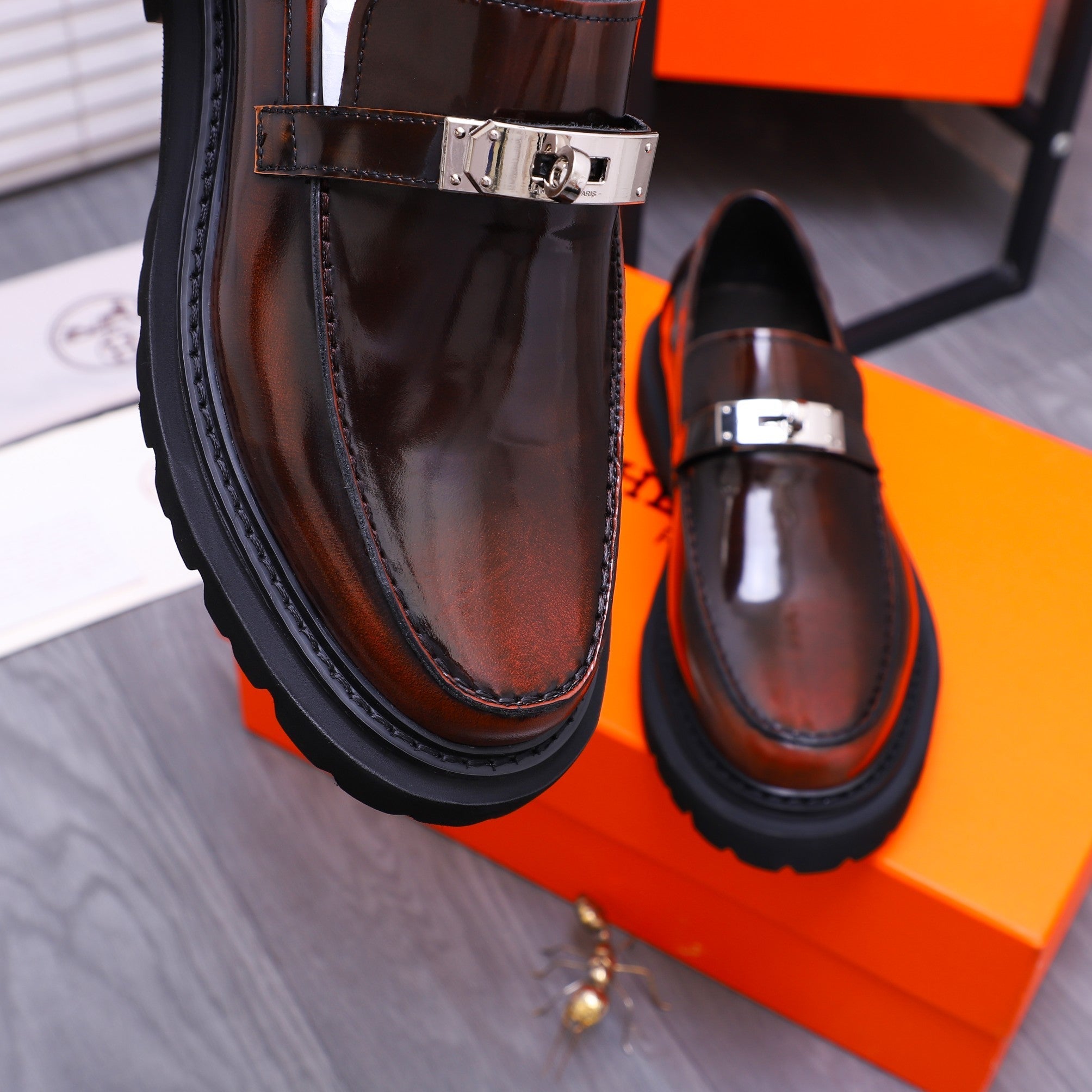 HM ICONE LOAFER GLOSSY WINE CALFSKIN