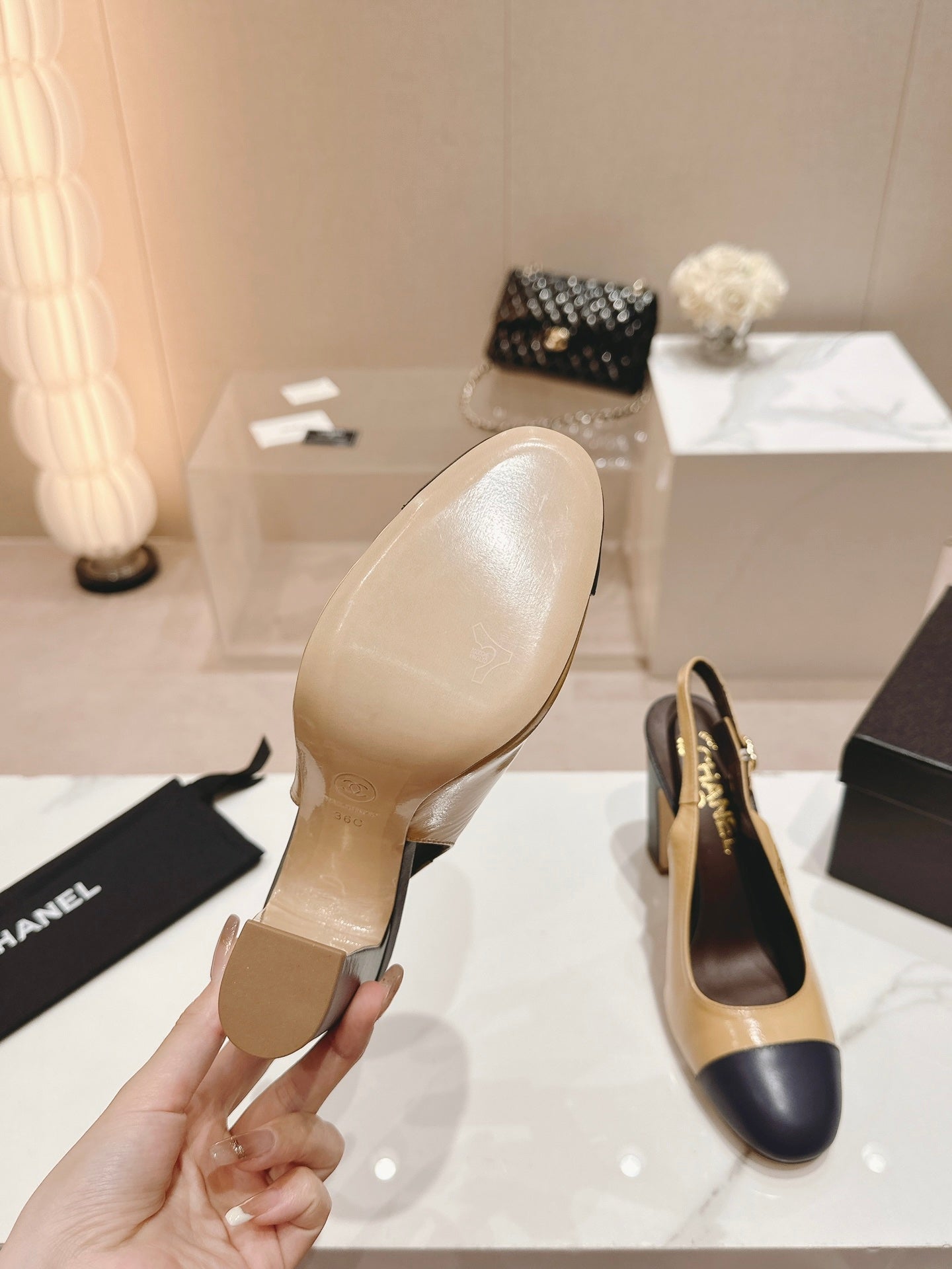 CC 24P SLINGBACKS 95MM BEIGE BLACK LAMBSKIN