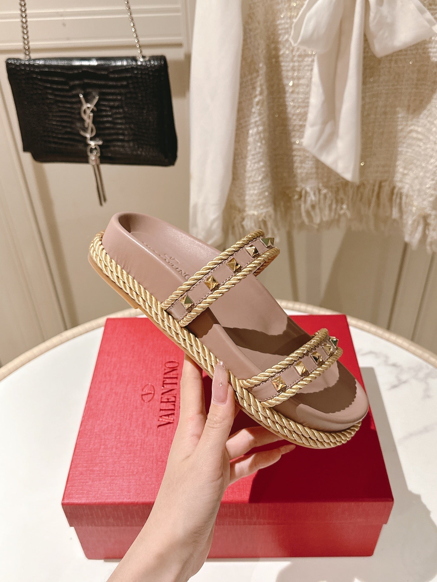 VT Rockstud Sandals Pink Nude Espadrilles Cowhide 328129