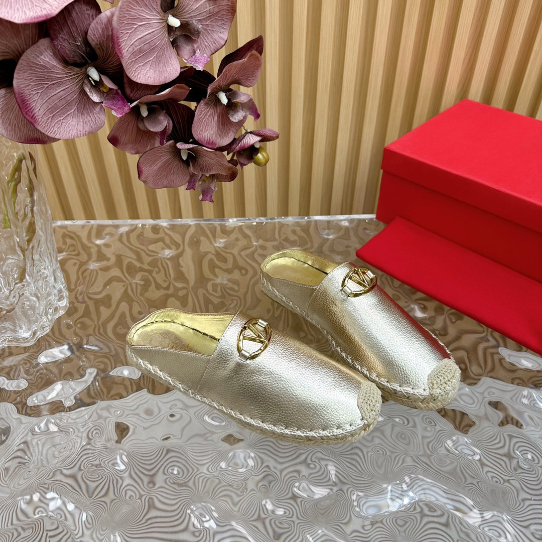 The Bold Edition VLogo Mules Gold Leather
