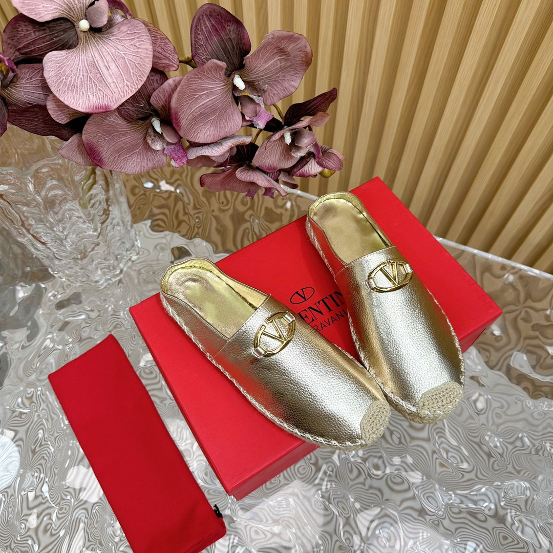 The Bold Edition VLogo Mules Gold Leather