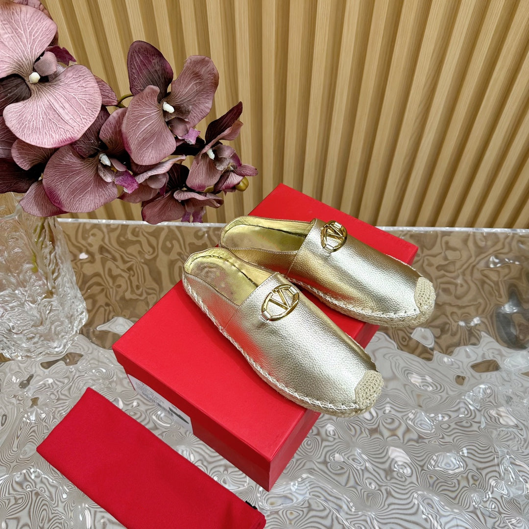 The Bold Edition VLogo Mules Gold Leather