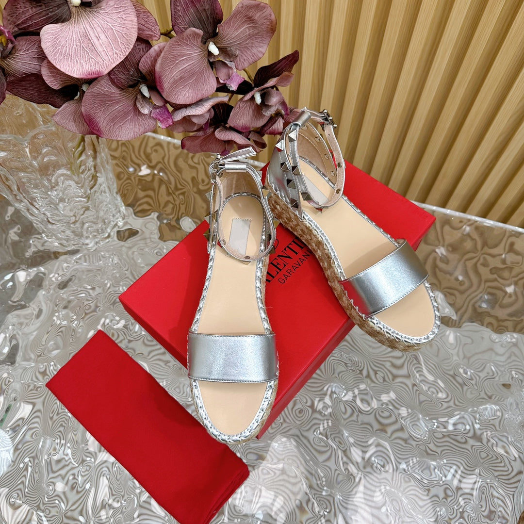 Rockstud Espadrille 45mm Silver leather sandals