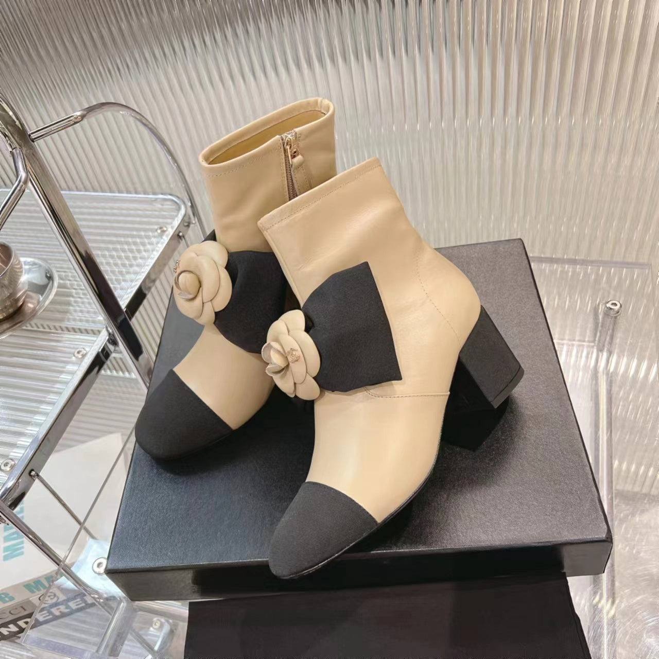 CC Short Boots 60mm Beige Camellia Cowhide