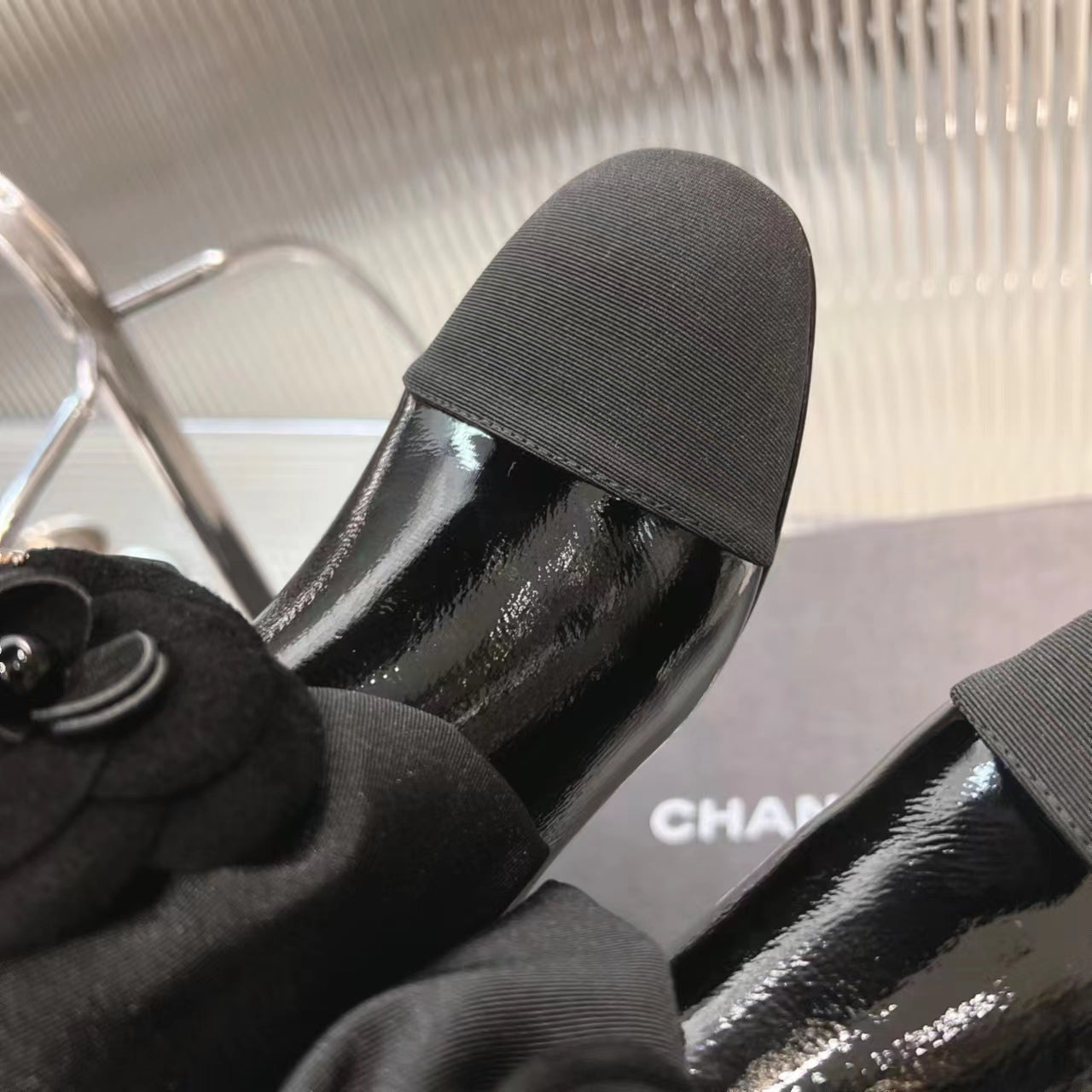 CC Short Boots 60mm Glossy Black Camellia Cowhide