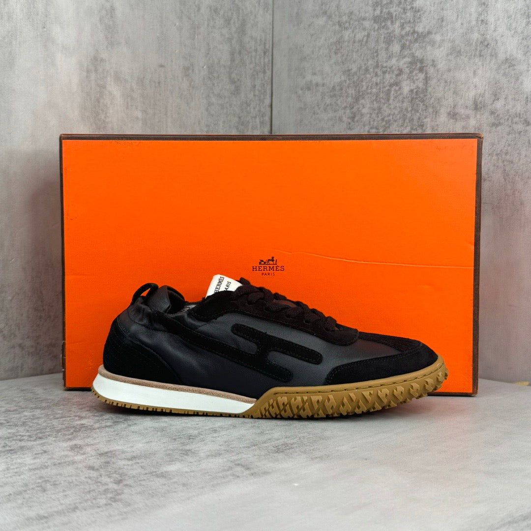 HM Men's Jet Sneaker Black Suede 656859