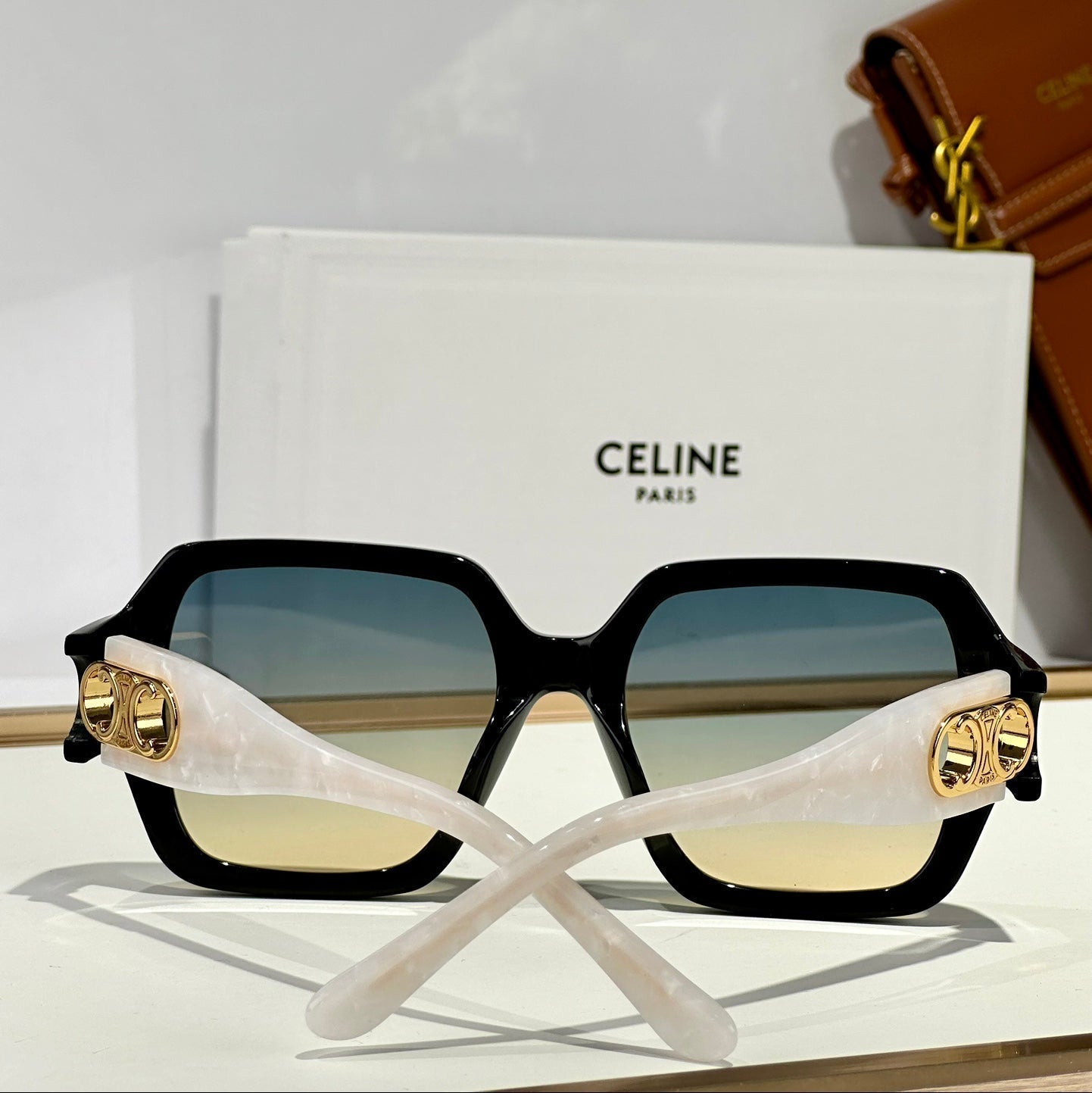 TRIOMPHE SUNGLASS CL40251U IN ACETATE